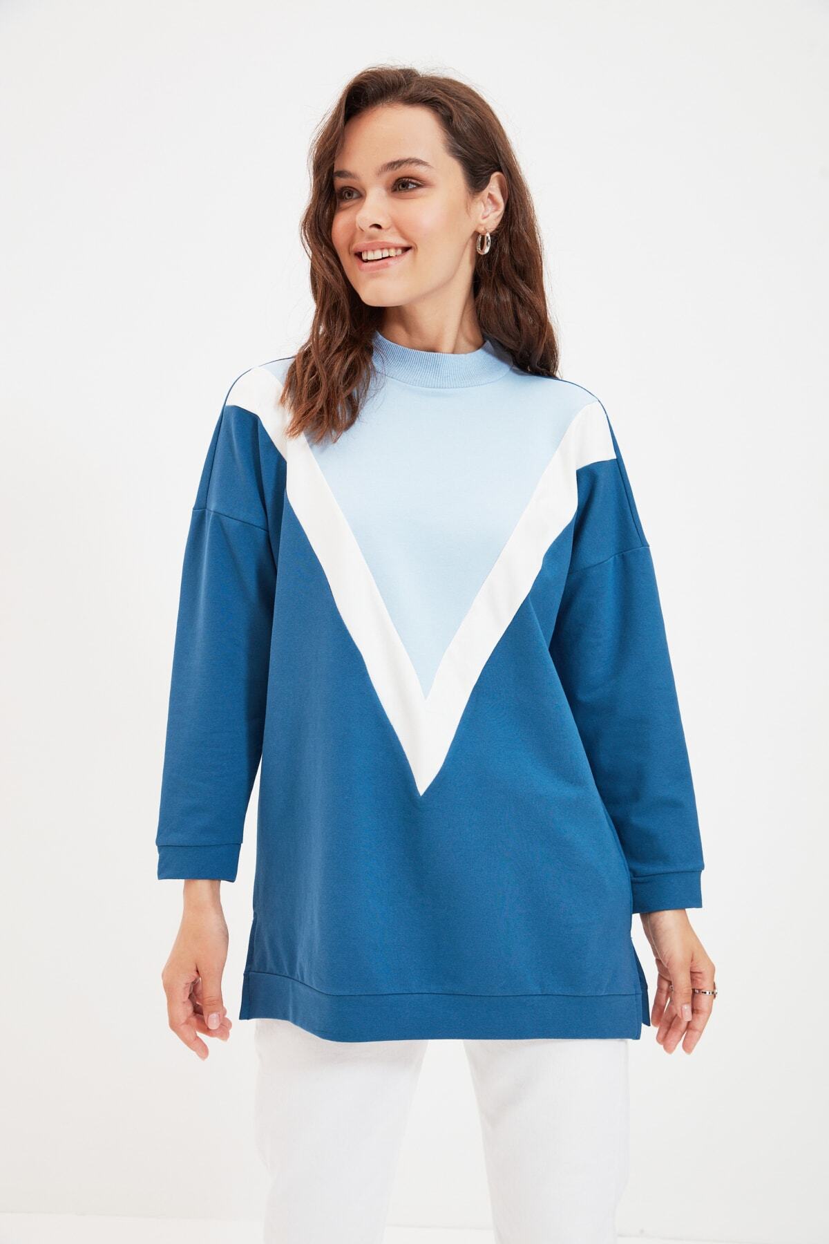 Trendyol Modest Mavi Panelli Örme Sweatshirt TCTAW22TW0084