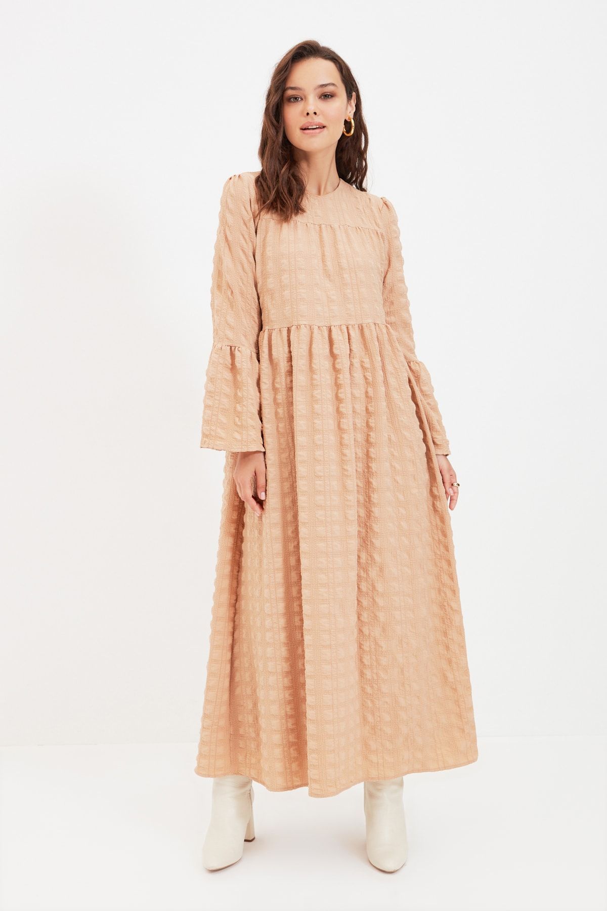 Trendyol Modest Bej Bisiklet Yaka Balon Kol Elbise TCTAW22EB0098