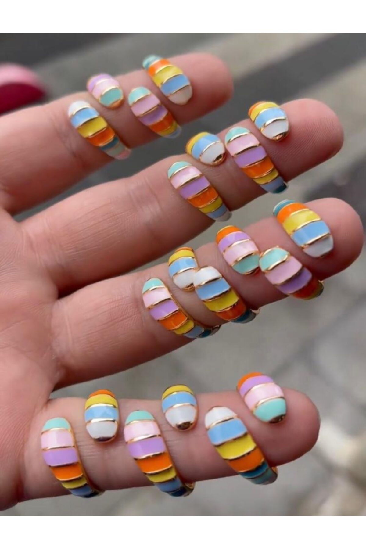VOLUTO BENE Rainbow Mineli Yüzük