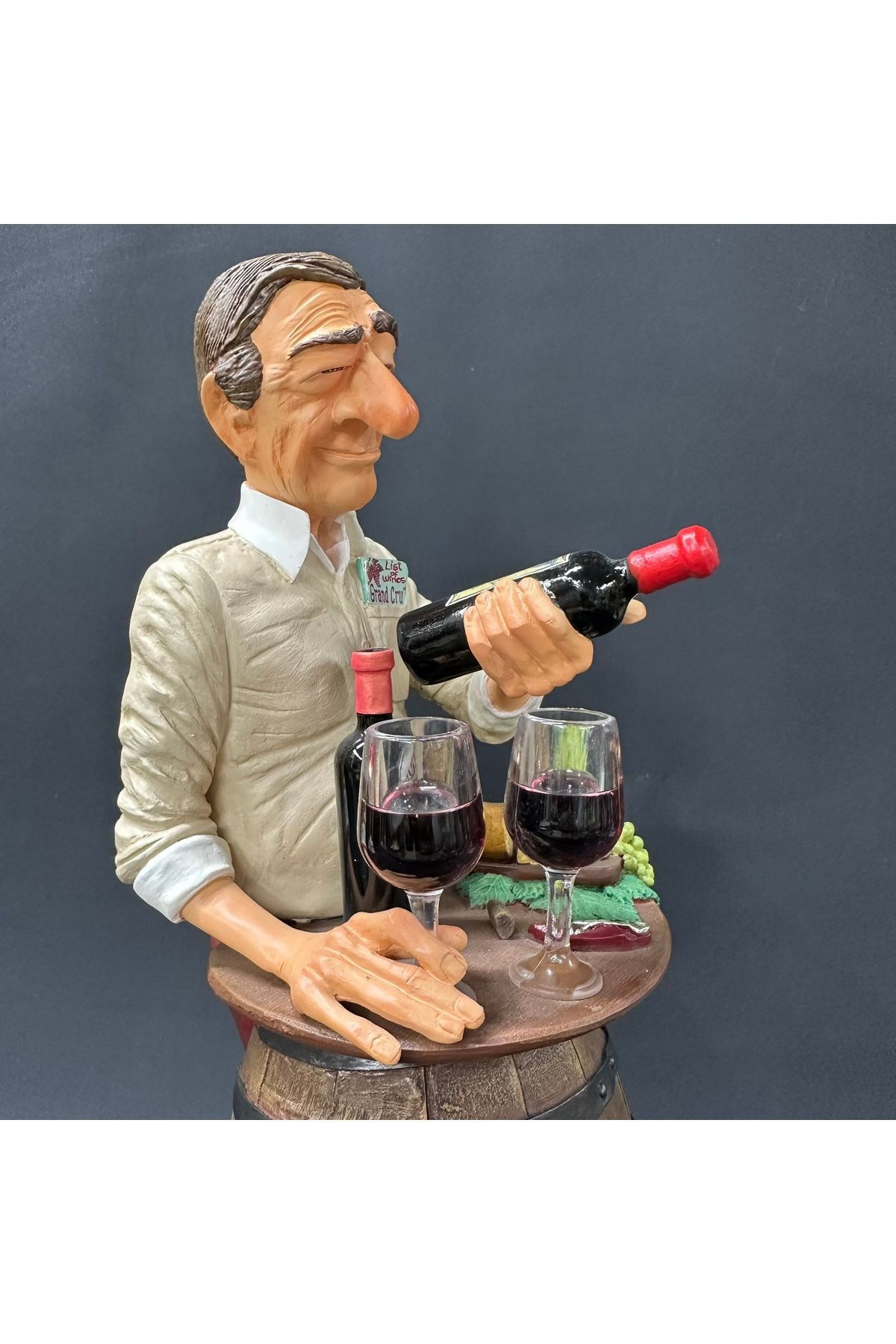 The Wine Lover / Şarap Aşığı Forchino Guillermo