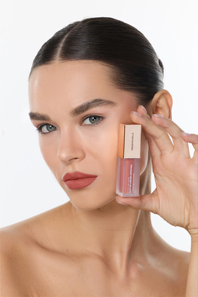 8  Saat Kalıcı Dudakları Kurutmayan Vegan Likit Mat Ruj Caramel-107 TKZAW25RJ00000 Image 7