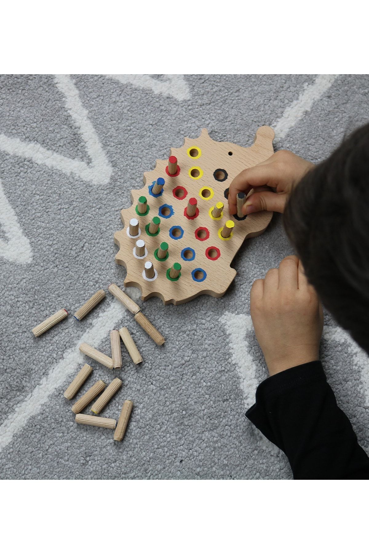 Montessori Eğitici Ahşap Oyuncak – Tak Çıkar Renkli Ahşap Kirpi Oyuncak 088FSERI