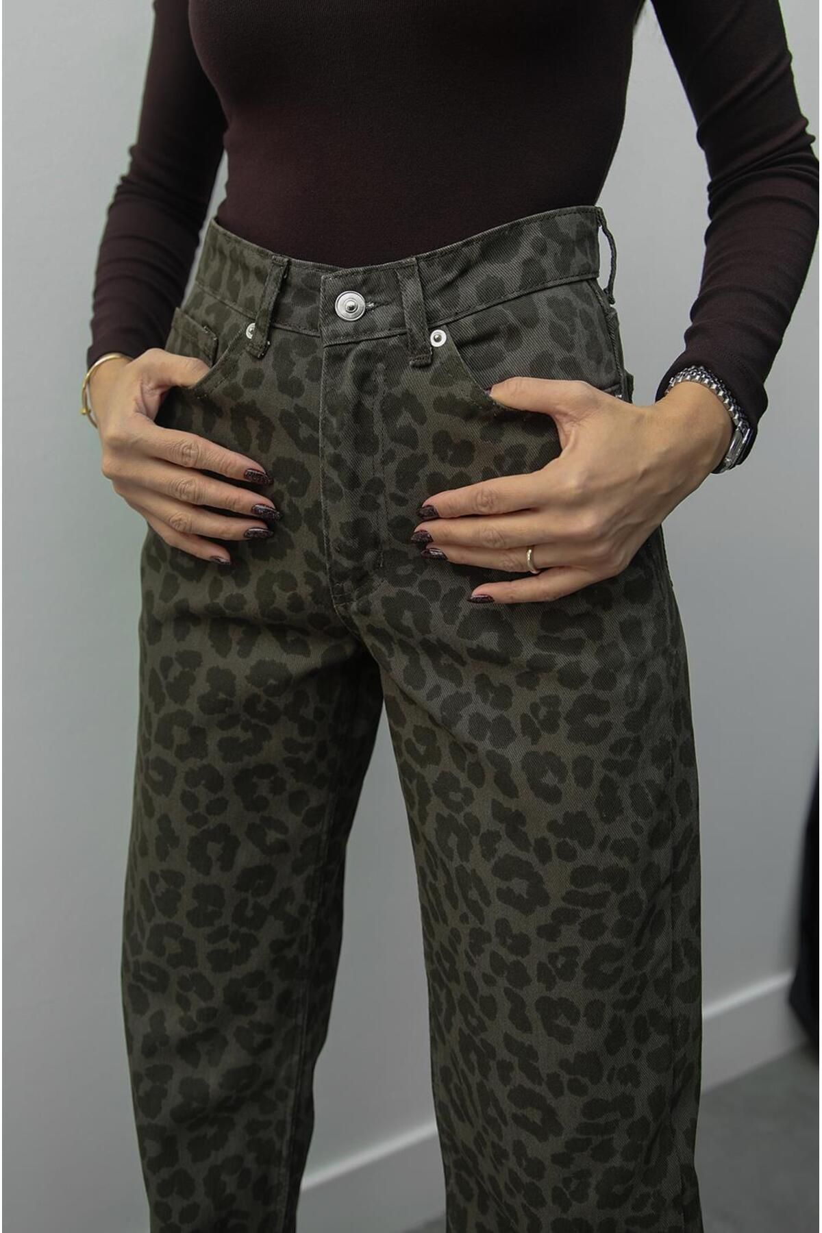 Haki Leopar Desenli Jean