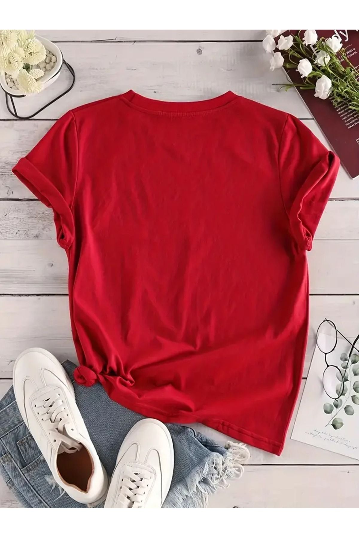 Kadın Yılbaşı Temalı Mutlu Yıllar 2025 T-shirt Noel Christmas Baskılı Yeni Yıl Oversize Salaş