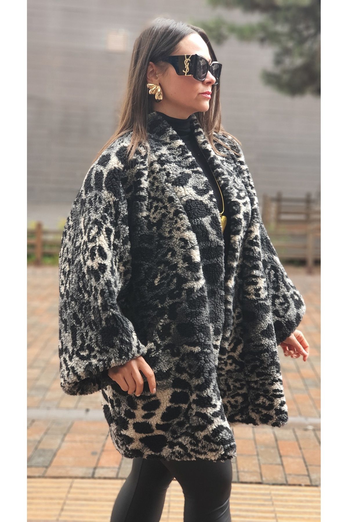 LEOPAR DESEN OVERSIZE KESİM SUNİ KÜRK İTALYAN CEKET