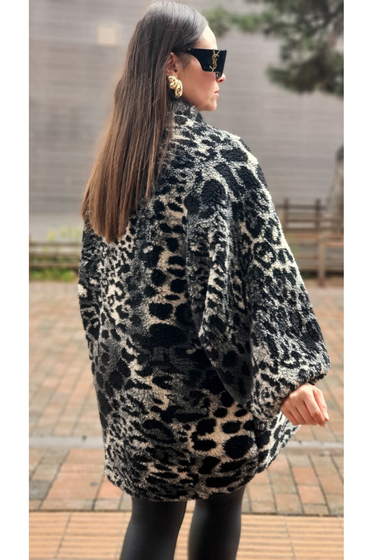 LEOPAR DESEN OVERSIZE KESİM SUNİ KÜRK İTALYAN CEKET