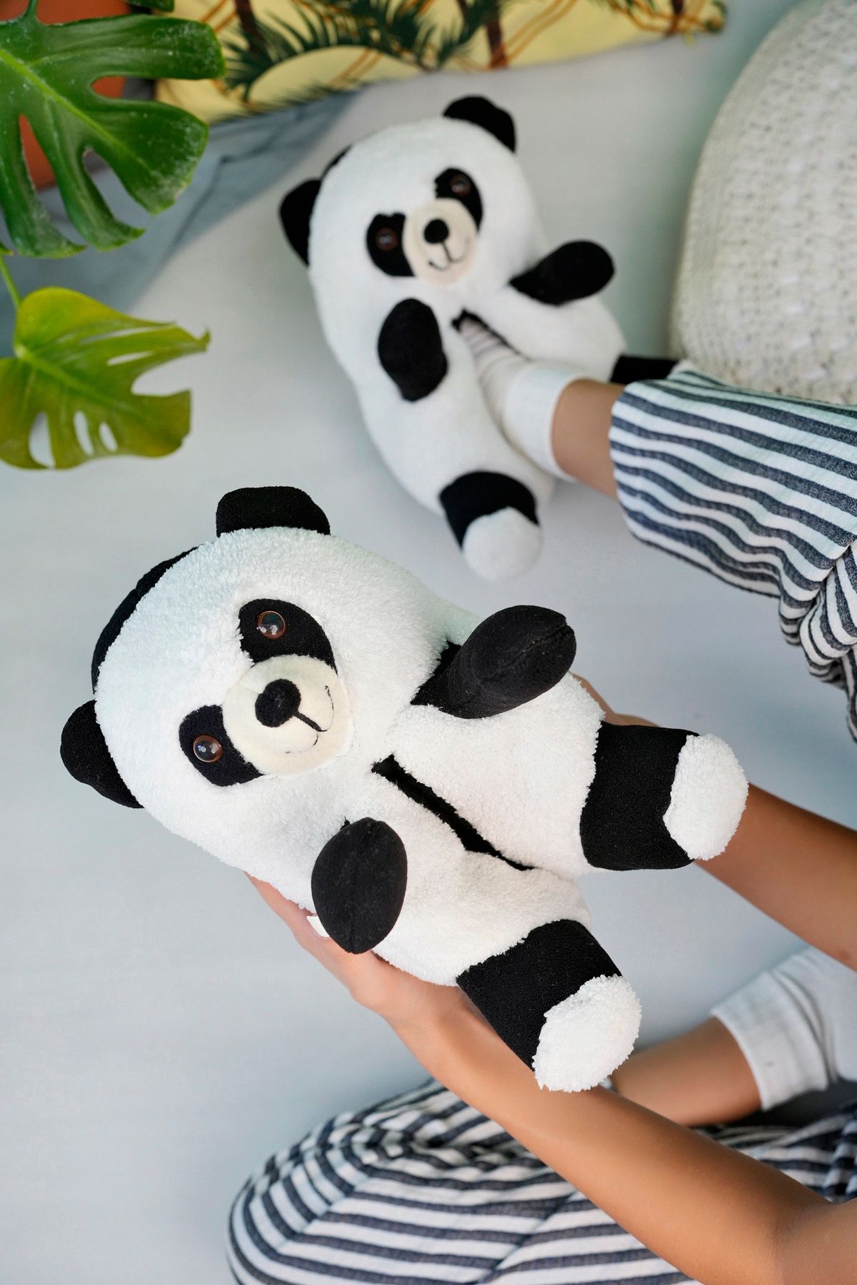 Tatlı Panda Rahat Peluş Sessiz Taban Yıkanabilir Unisex Panduf Ev Botu