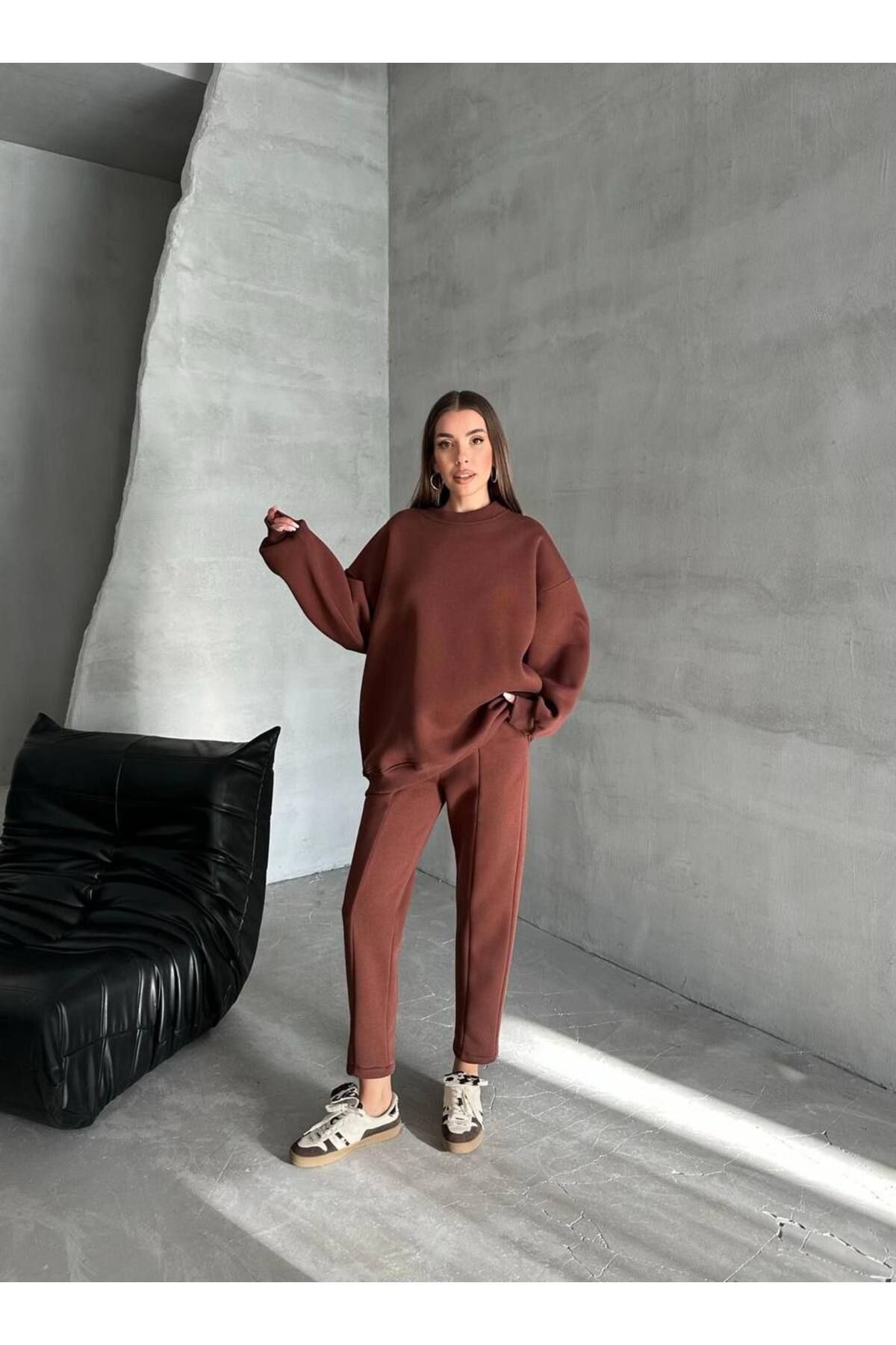 Melike Bakar Boutique Üçİplik Oversize Eşofma...