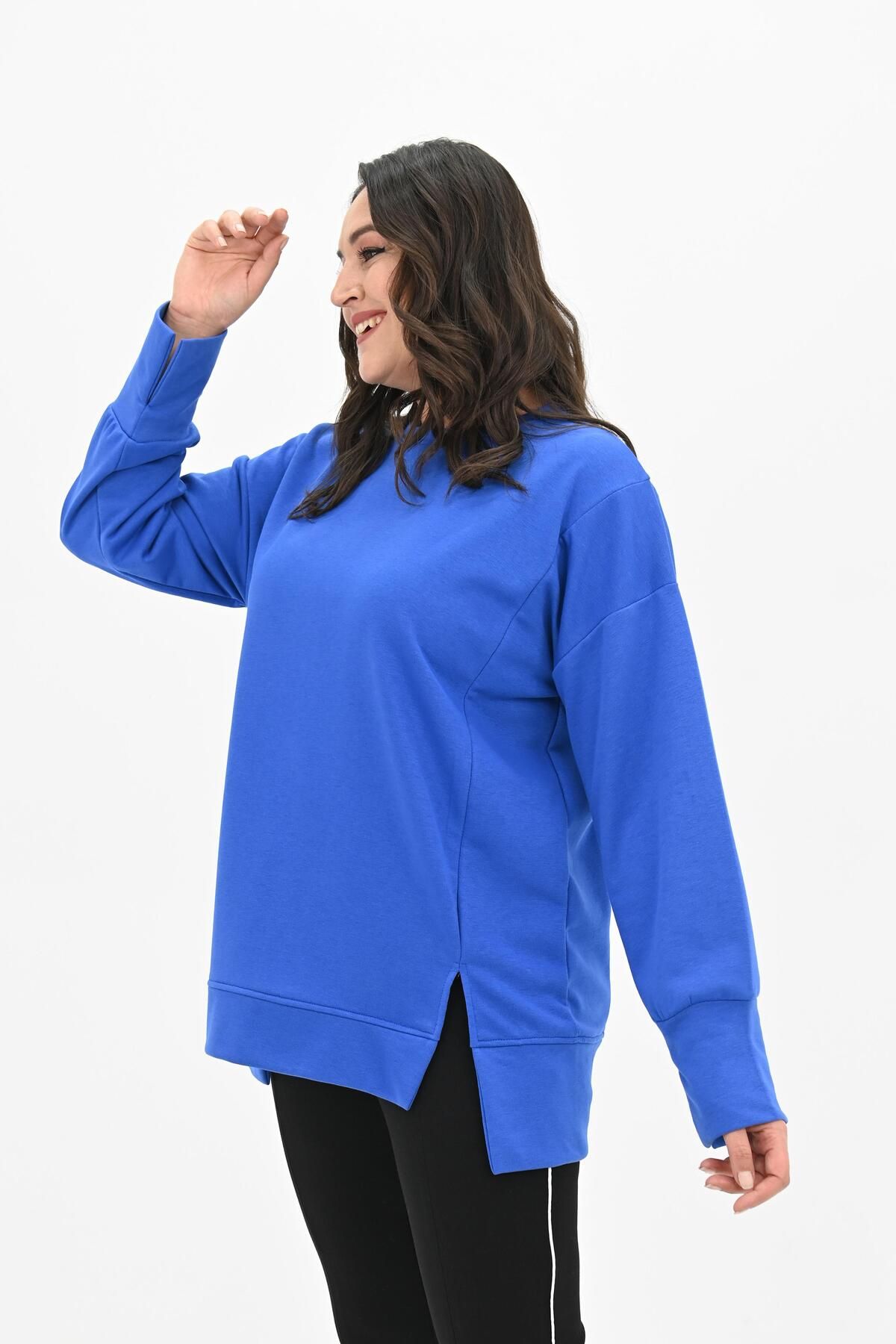 Kadın Büyük Beden Oversize Yırtmaç Detaylı Sweatshirt 1865-25