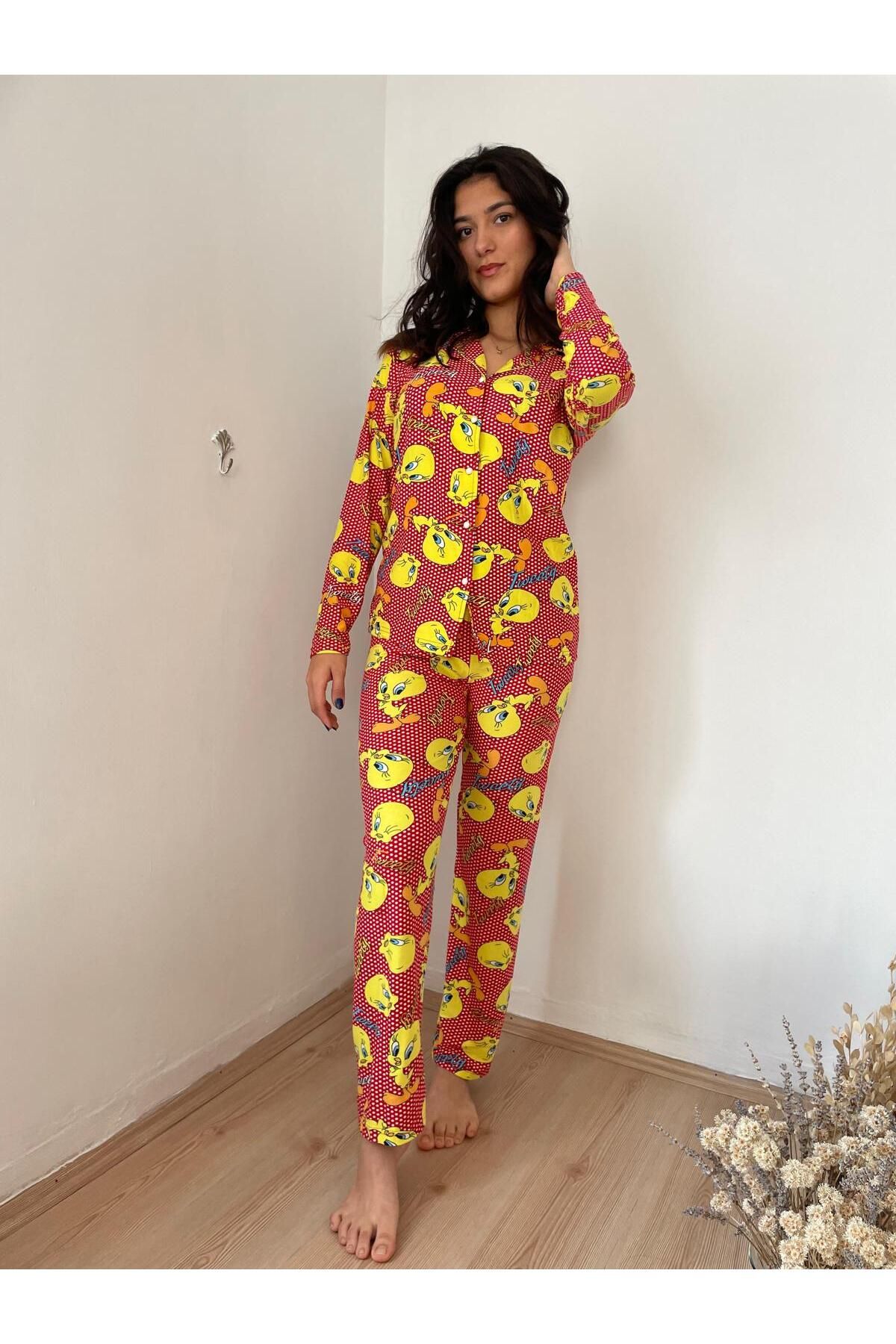 Tweety Desenli Ceket Yaka Düğmeli Pijama Takımı - Pijamerry