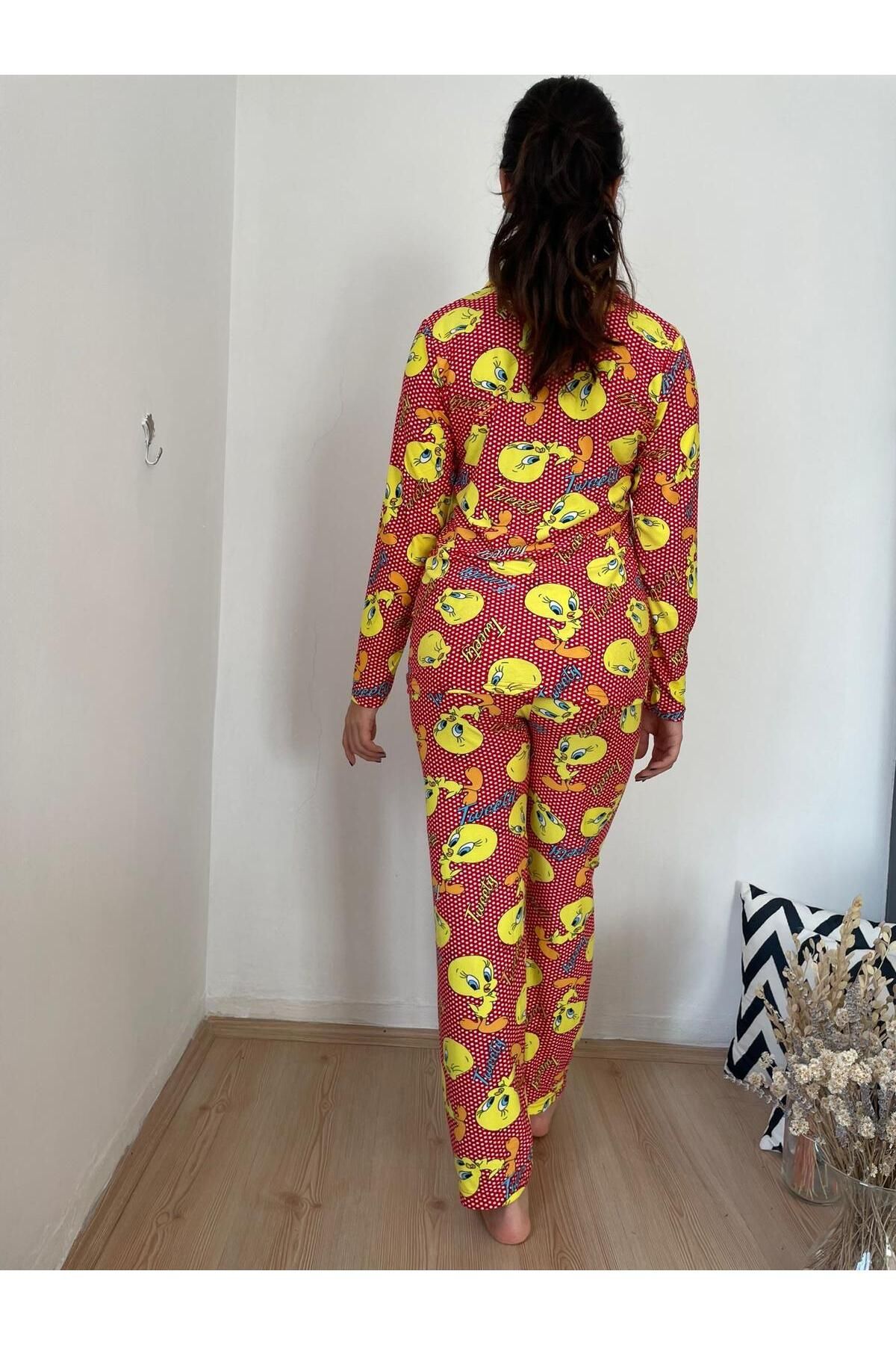 Tweety Desenli Ceket Yaka Düğmeli Pijama Takımı - Pijamerry