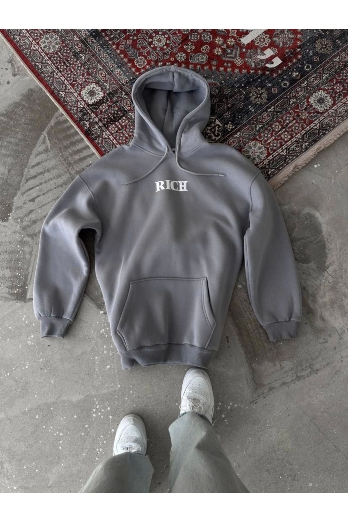 Uzun Kol Kapşonlu Göğüs Baskılı SweatShirt - Gri