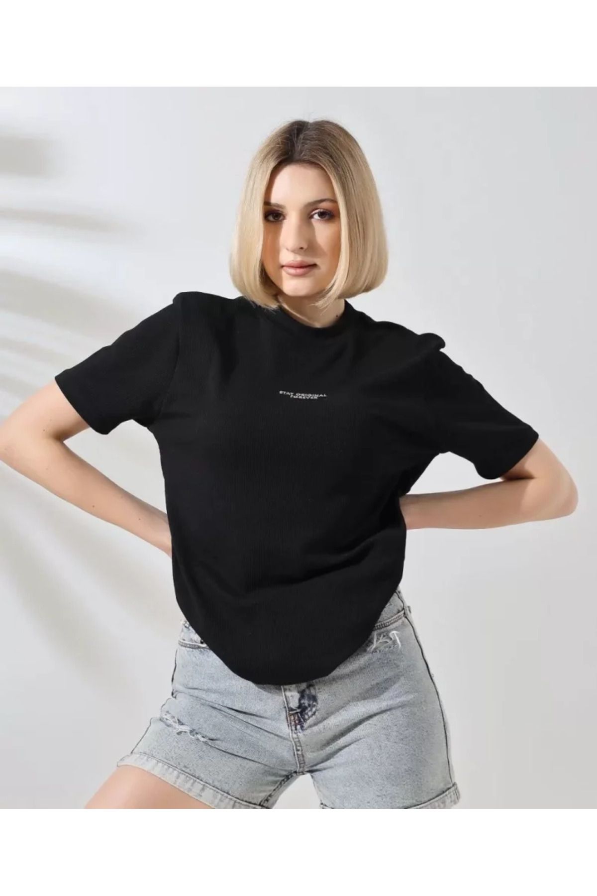 Unisex Bisiklet Yaka Baskılı Slim Fit T-Shirt - Siyah