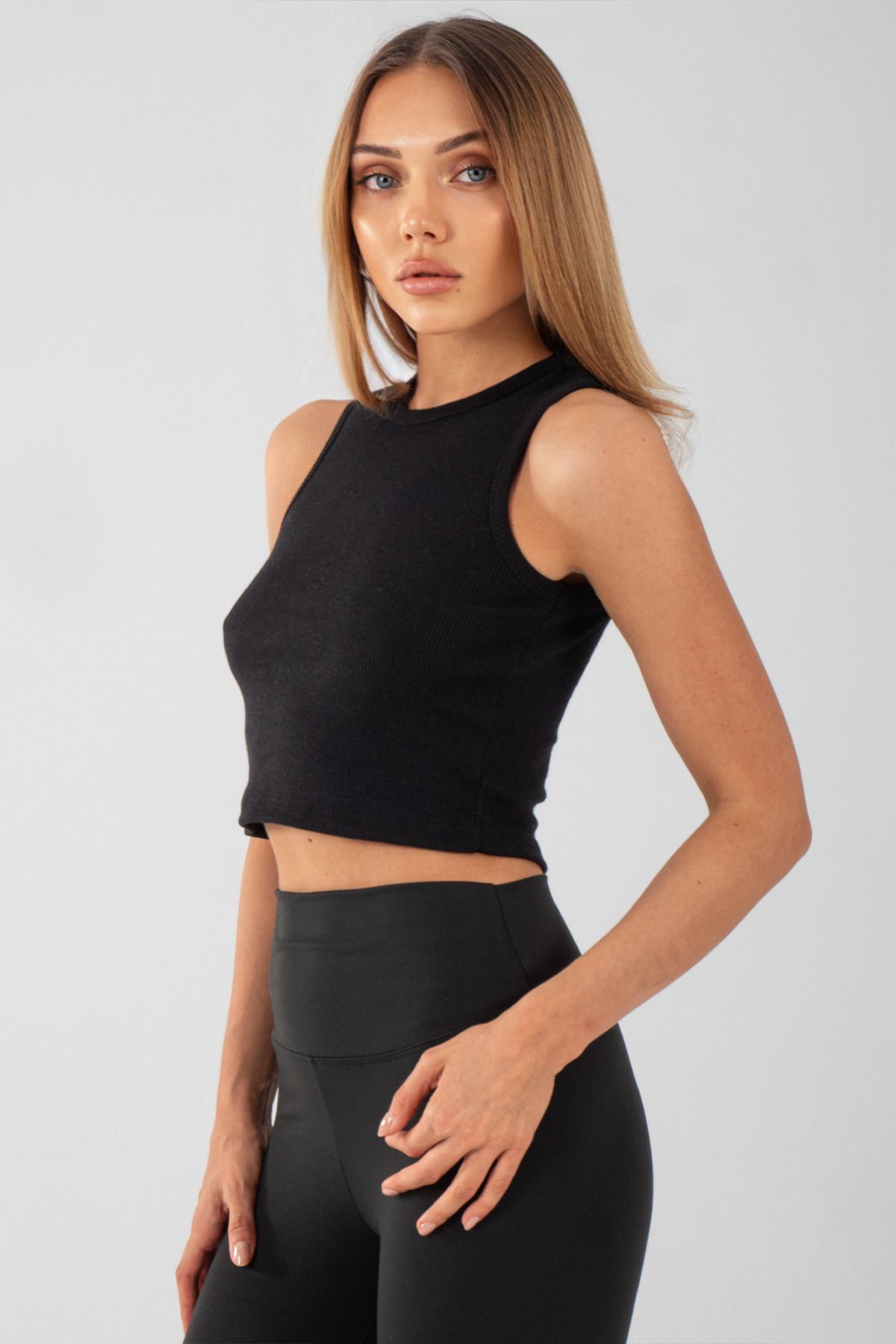 Halter Yaka Fitilli Crop Atlet