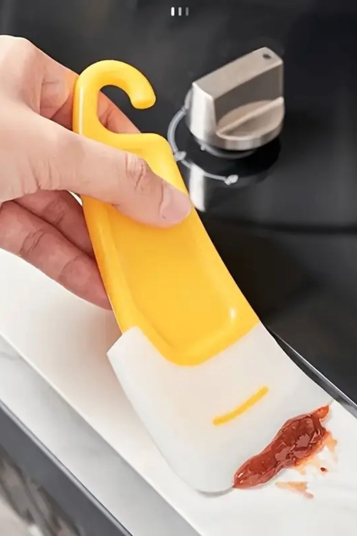 1 Adet Yağ ve Leke Kazıyıcı Mini Silikon Spatula Askılıklı ve Plastik Saplı