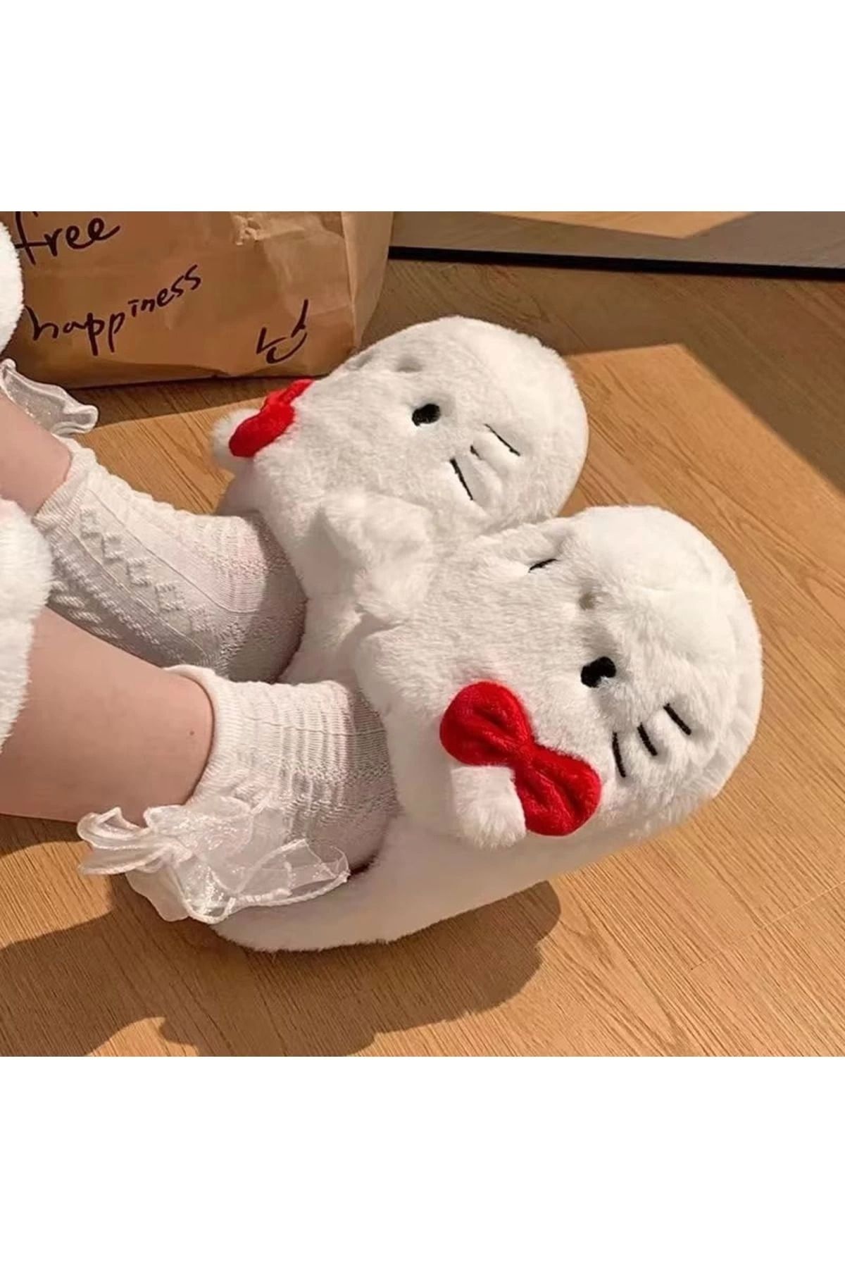 Hello Kitty Yumuşak Tüylü Peluş Panduf Terlik