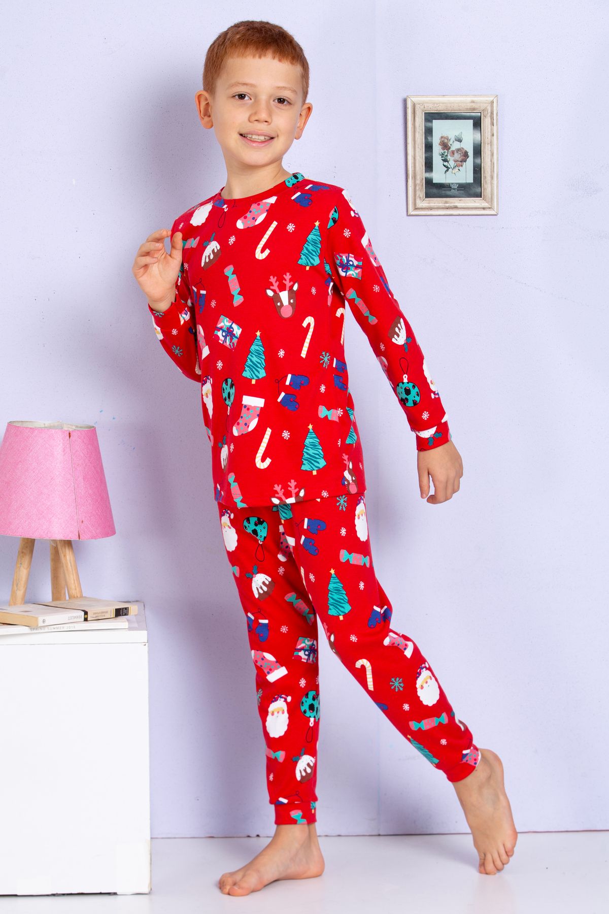 Erkek Çocuk %100 Pamuklu Kırmızı Yılbaşı Temalı Pijama  Takımı