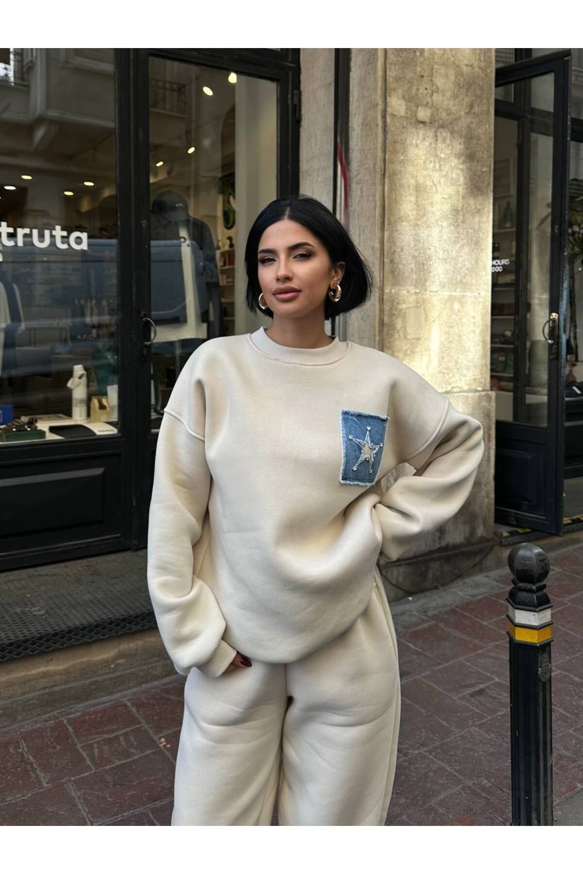 Yıldızlı Taş Detaylı Şardonlu 3 Iplik Sweatshirt