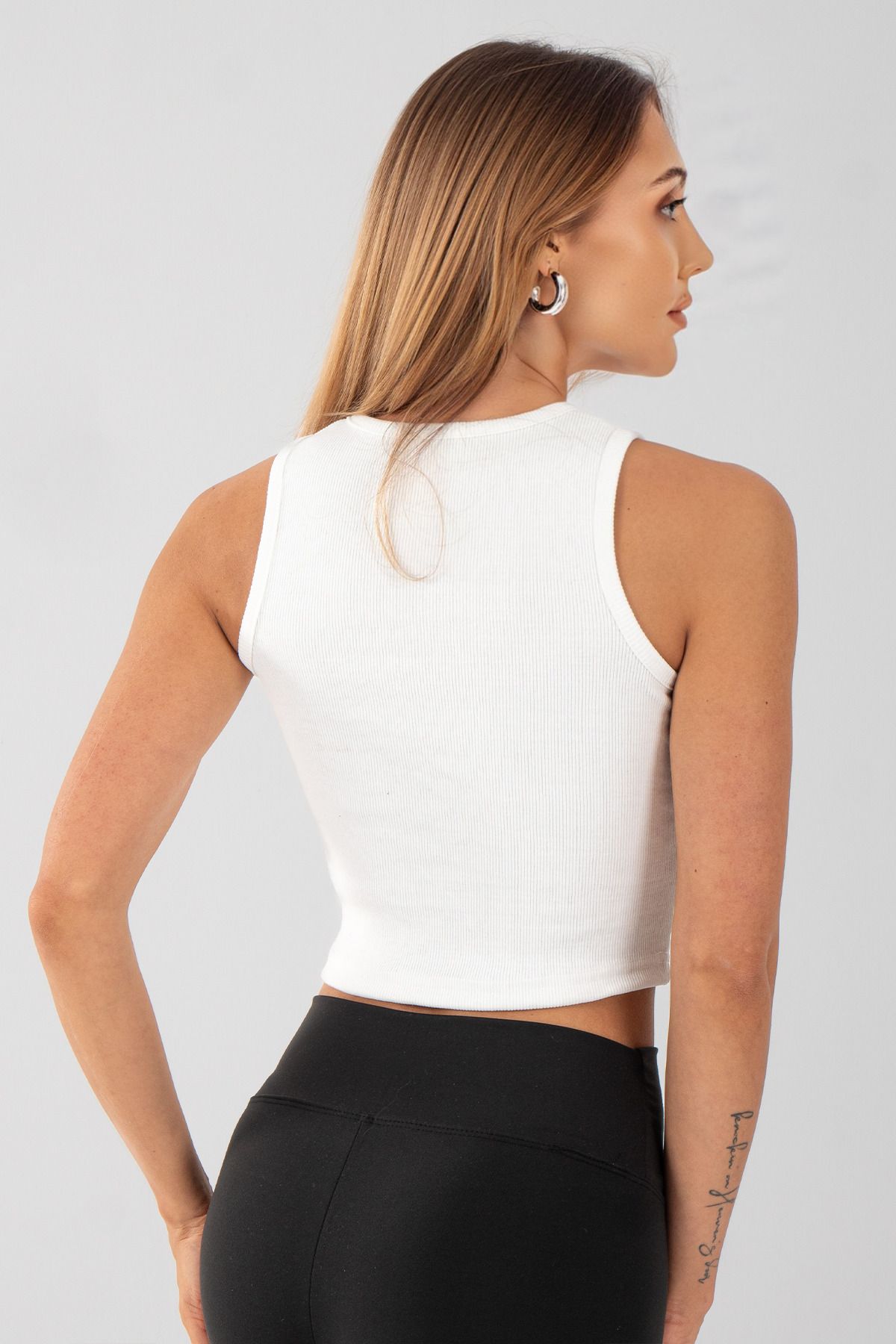 Halter Yaka Fitilli Crop Atlet