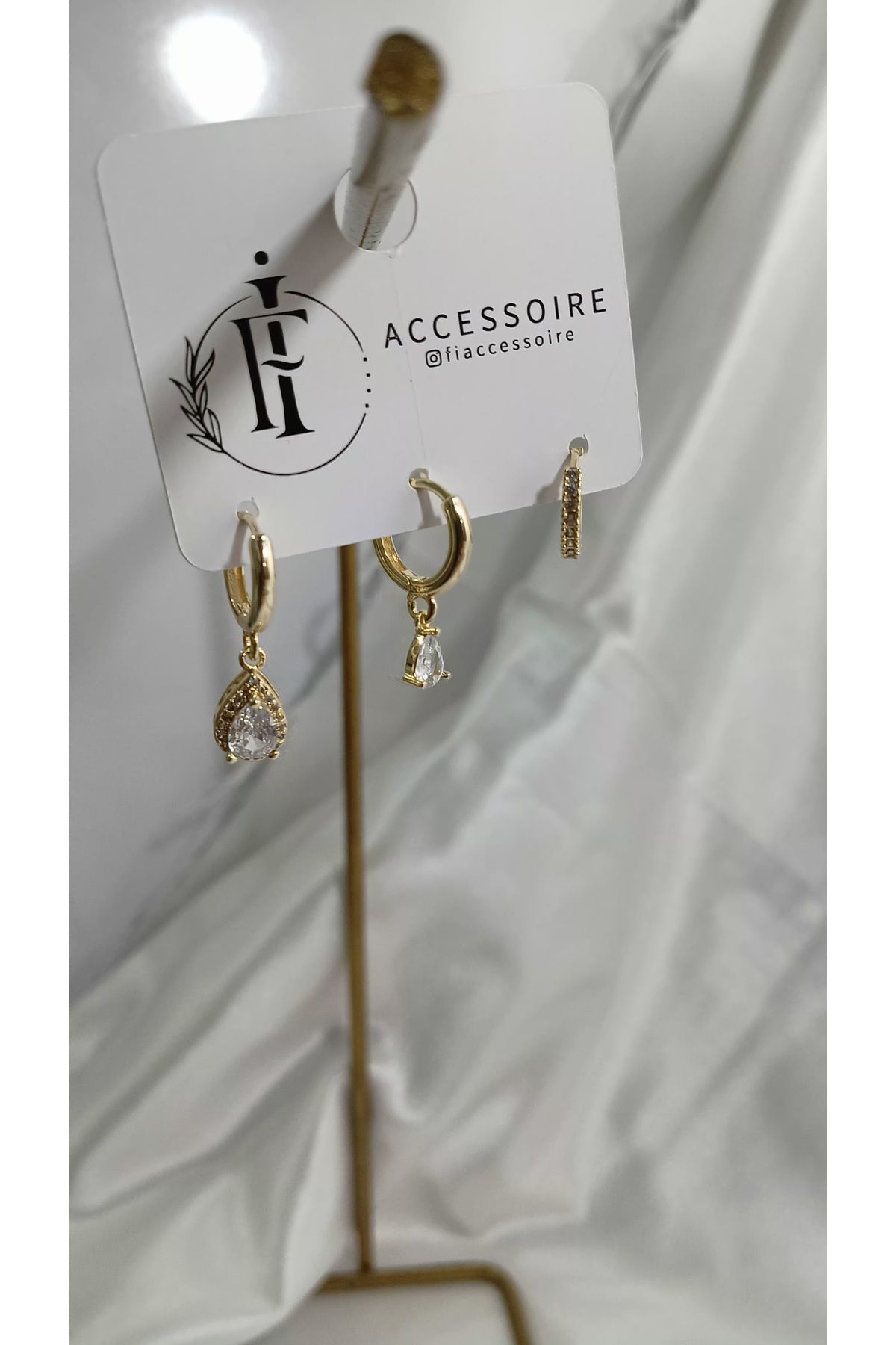 Fİ ACCESSOIRE VİP DAMLA MODELÜÇLÜ KÜPE