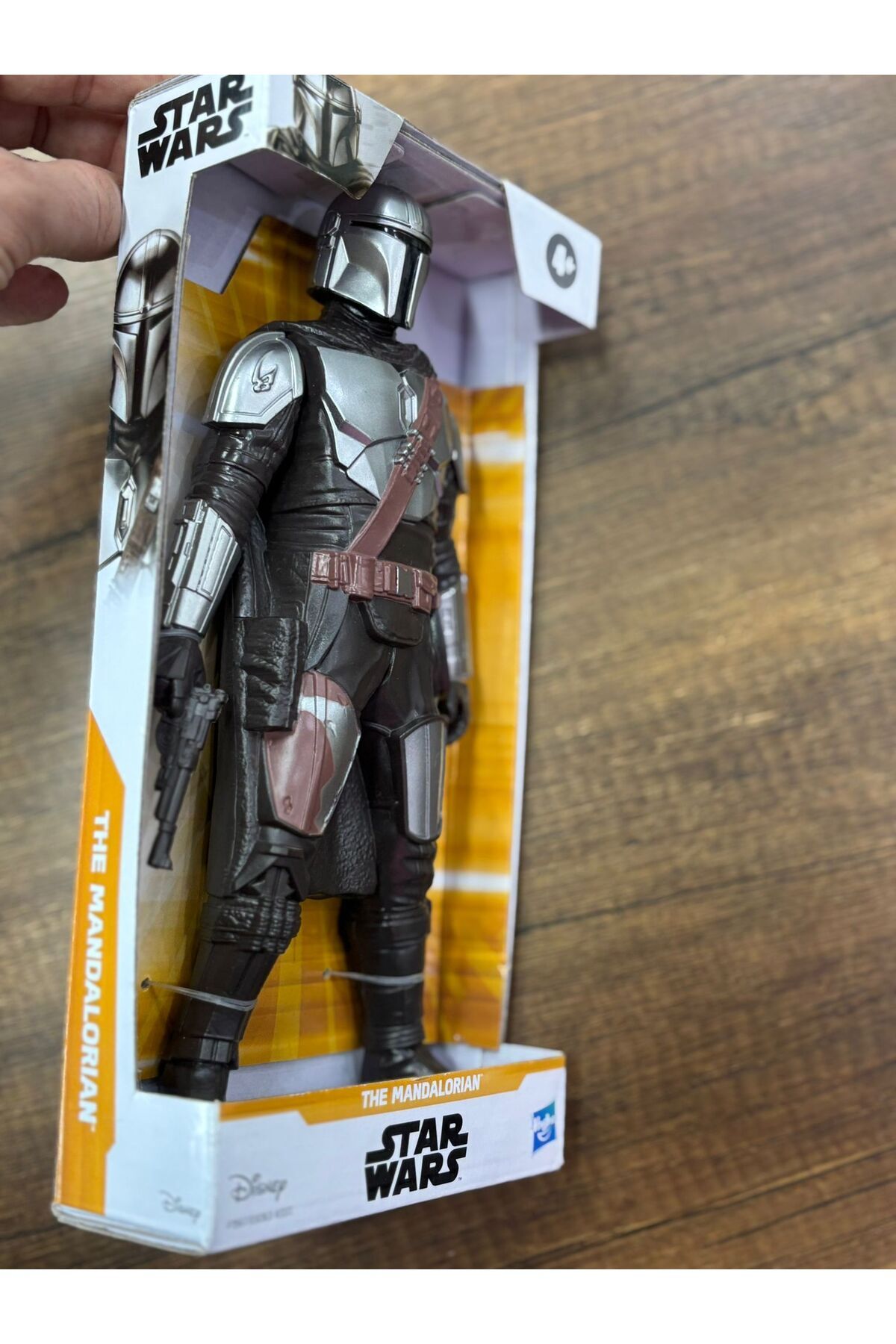 THE MANDALORIAN YILDIZ SAVAŞLARI 24 CM KOLEKSİYONLUK KOLEKSİYONERLERE