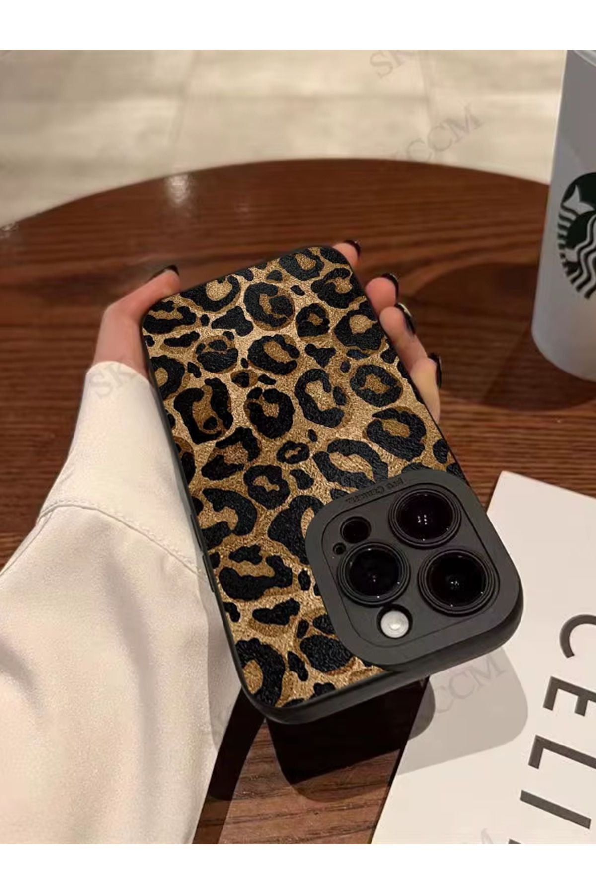 İphone 14 Pro Max Uyumlu Kılıf Mat Sarı Leopar Desenli Yumuşak Kamera Korumalı Kapak