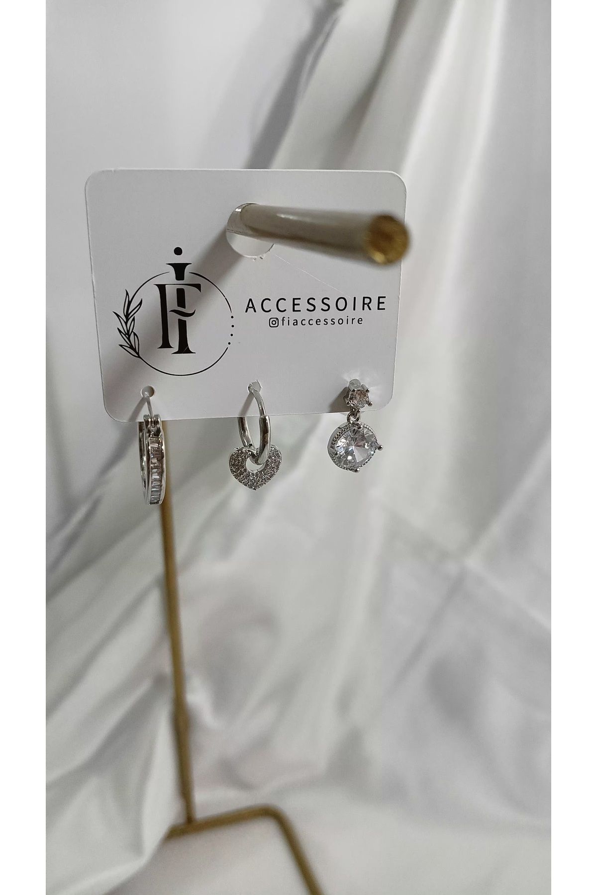 Fİ ACCESSOIRE VİP ÜÇLÜ KÜPE