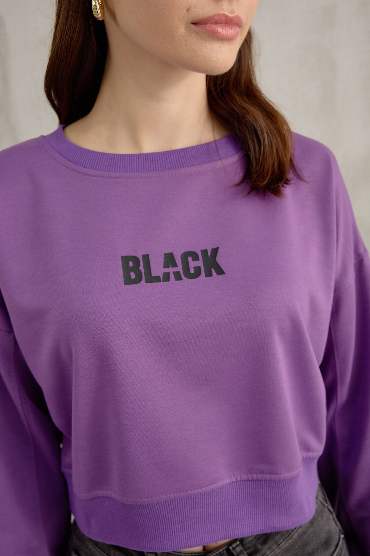 Kadın Black Baskı Detaylı Crop Yarasa Kol Sweatshirt