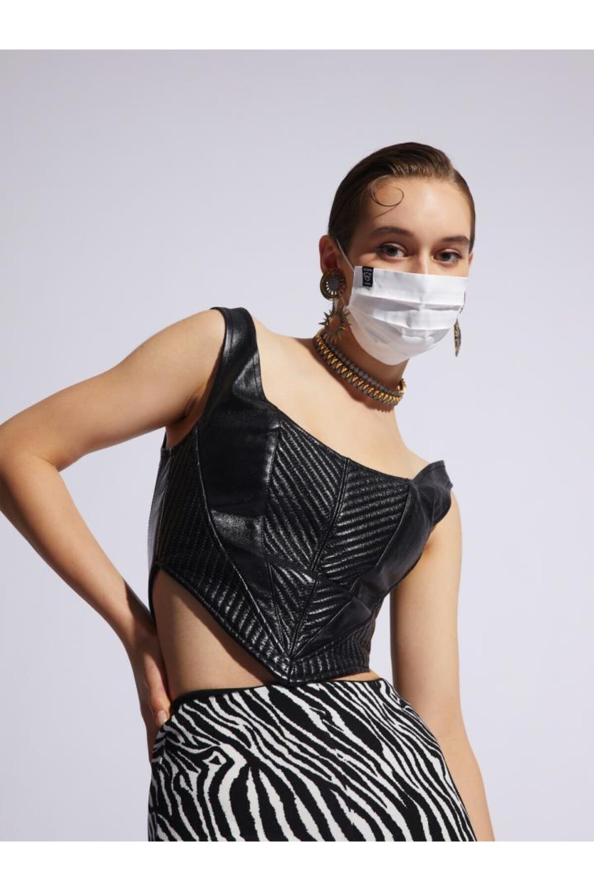 DIZAYN MASK Beyaz Enseden Lastikli Telli Maske