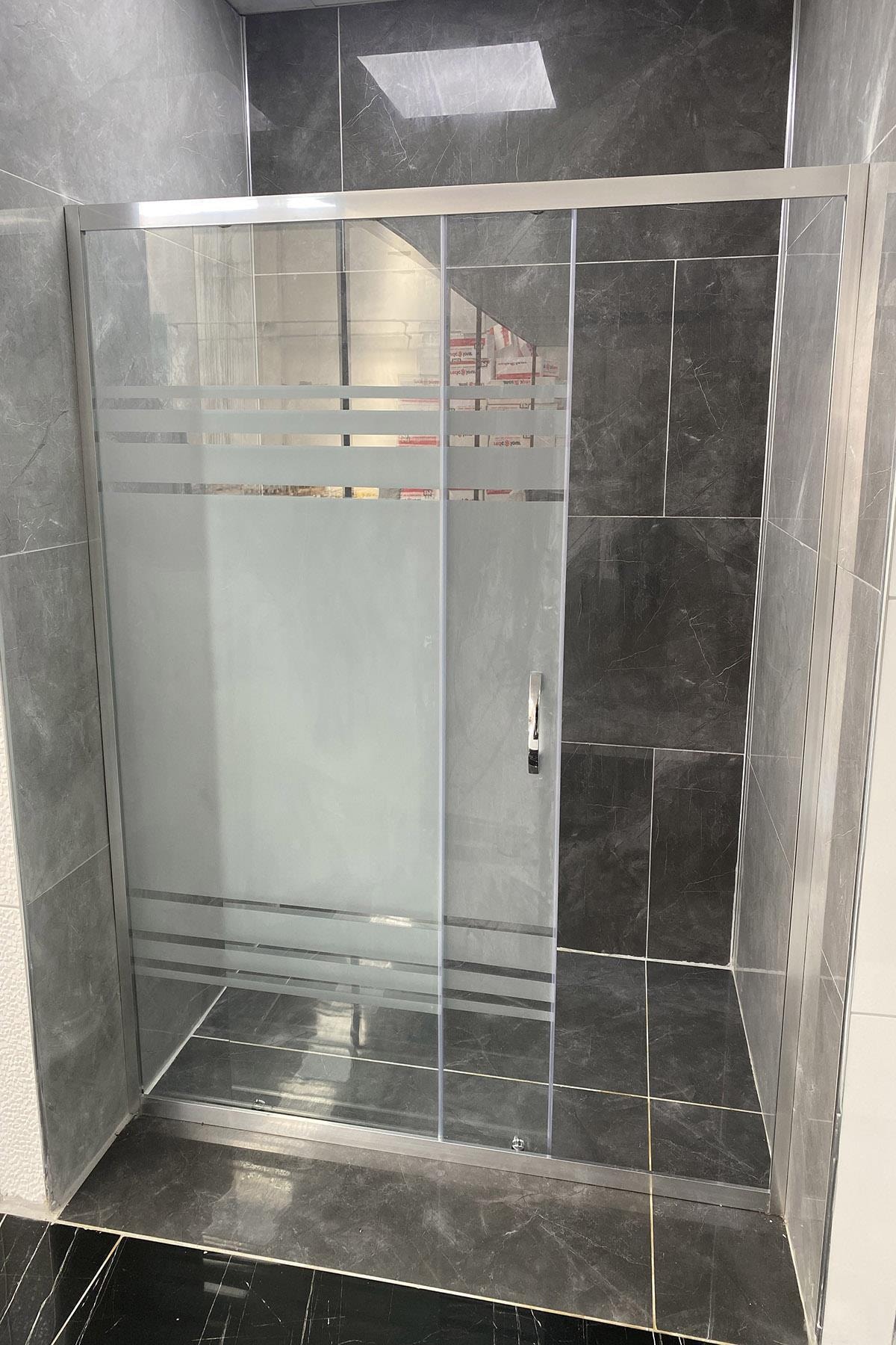 AVRUPA DUŞ 207x180 Cm Eloksal Desenli 5mm Camlı Yükseklik 180 Cm Düz Duşakabin
