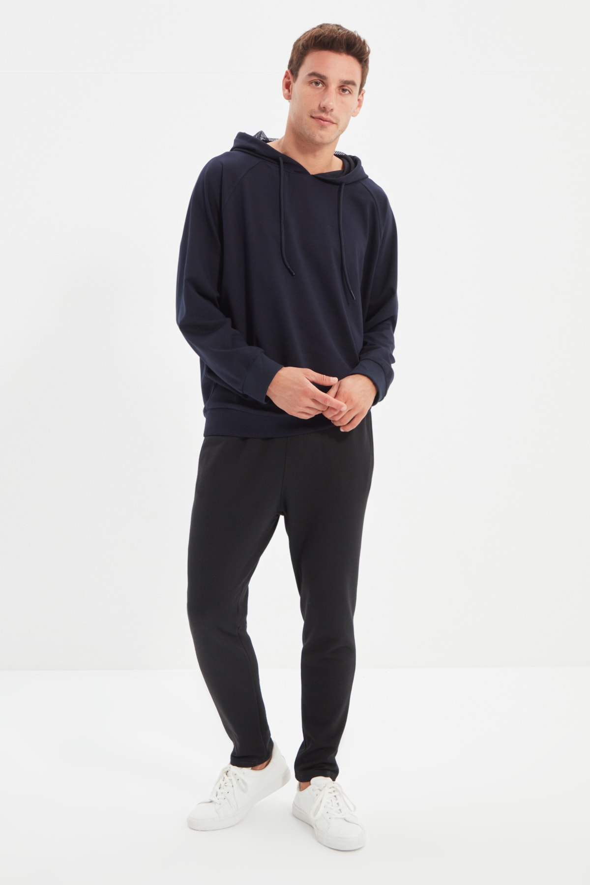 TRENDYOL MAN Siyah Erkek Regular Fit Açık Paça Basic Eşofman Altı TMNSS20EA0070