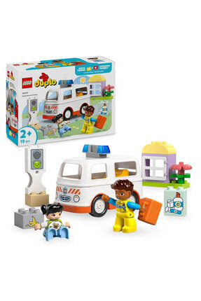 ®DUPLO® Town Ambulans ve Sürücü 10447 - 2+ Eğitici Oyuncak Yapım Seti (19 Parça) Image 0