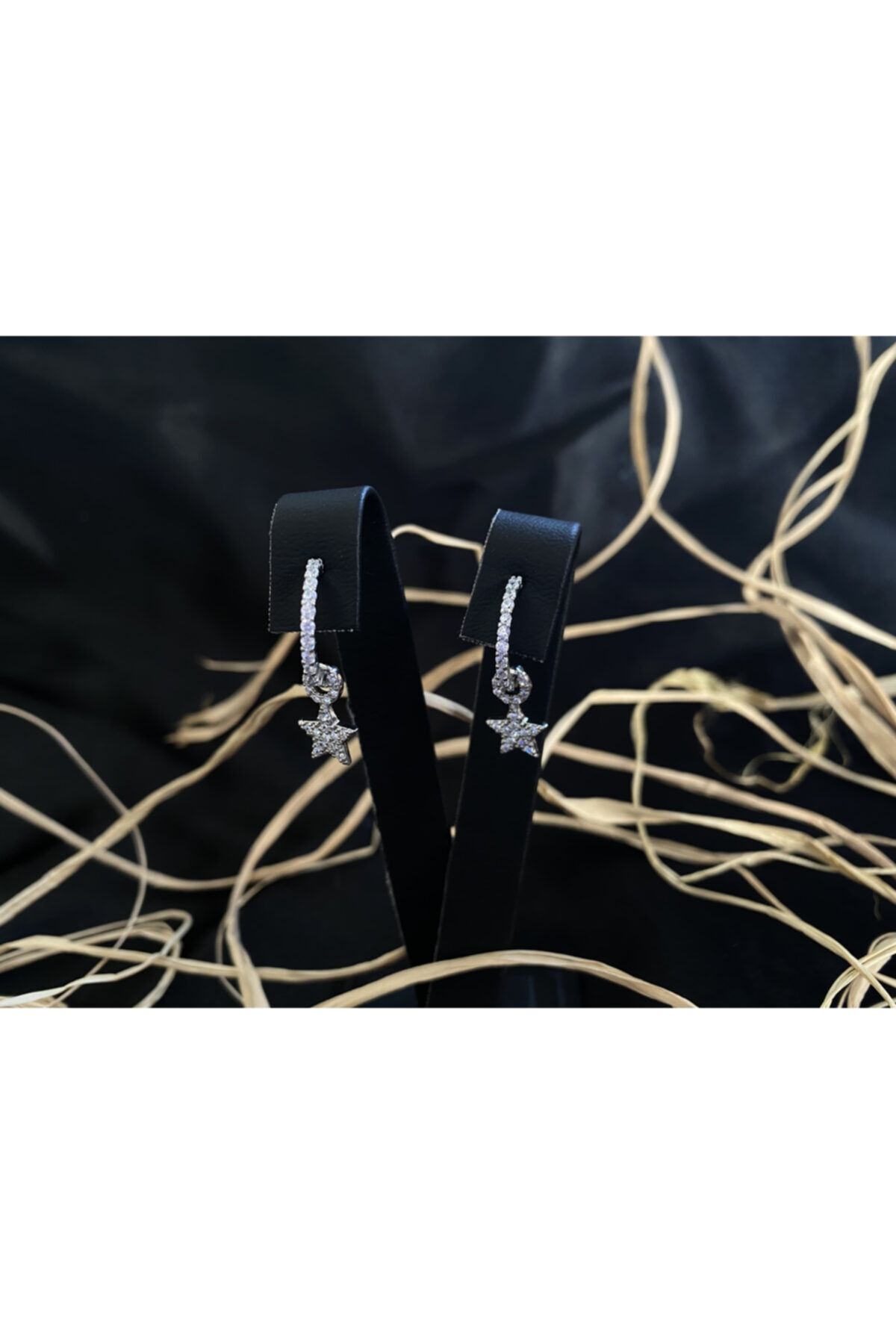 Hypnos Accessories Yıldız Figürlü Zirkon Taşlı Küpe