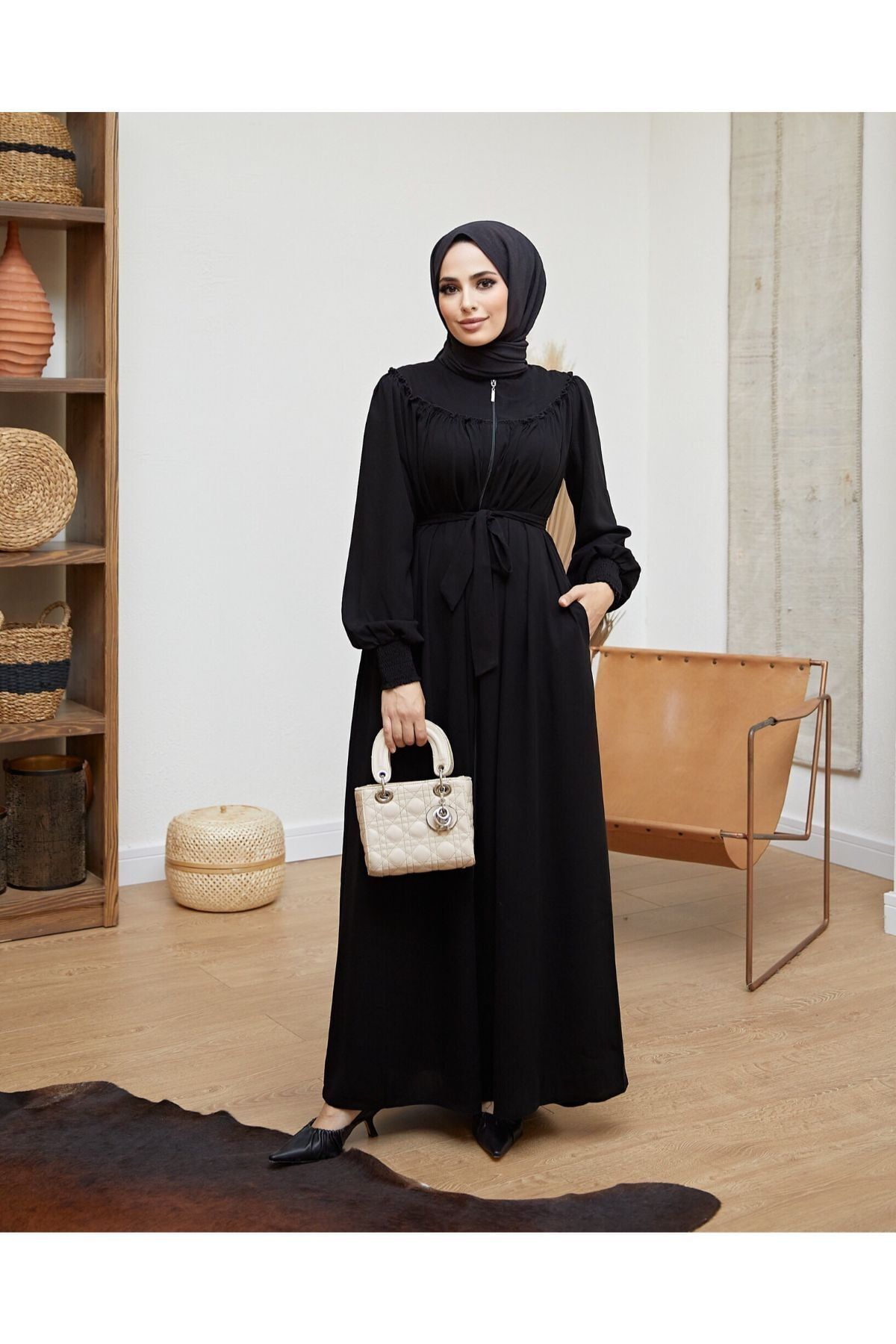 Berel Moda Siyah Medine Ipeği Büzgülü Mihrimah Ferace