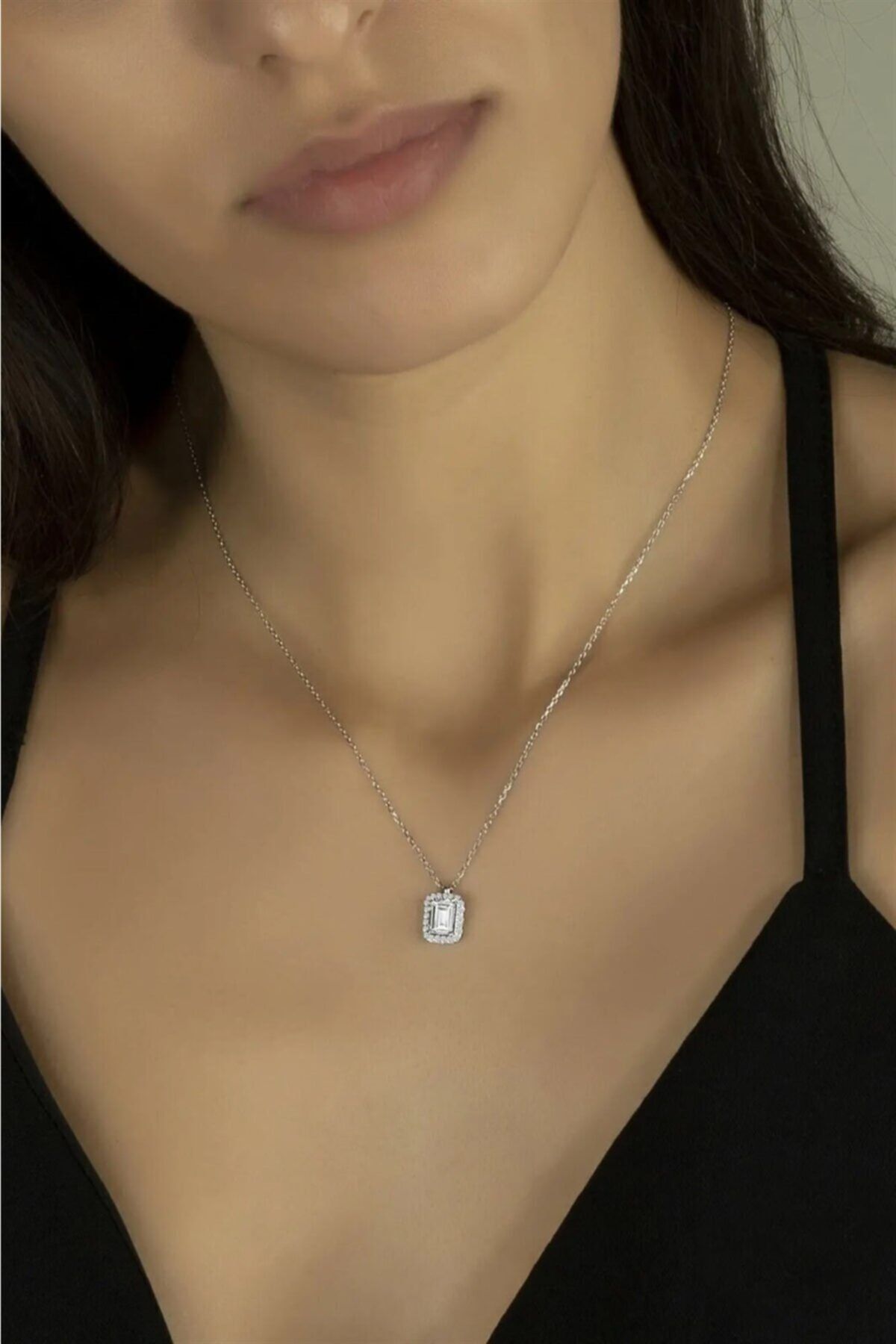 İn Dubai Silver Gümüş Swarovski Baget Taşlı Pırlanta Modeli Kolye Dbsk2338