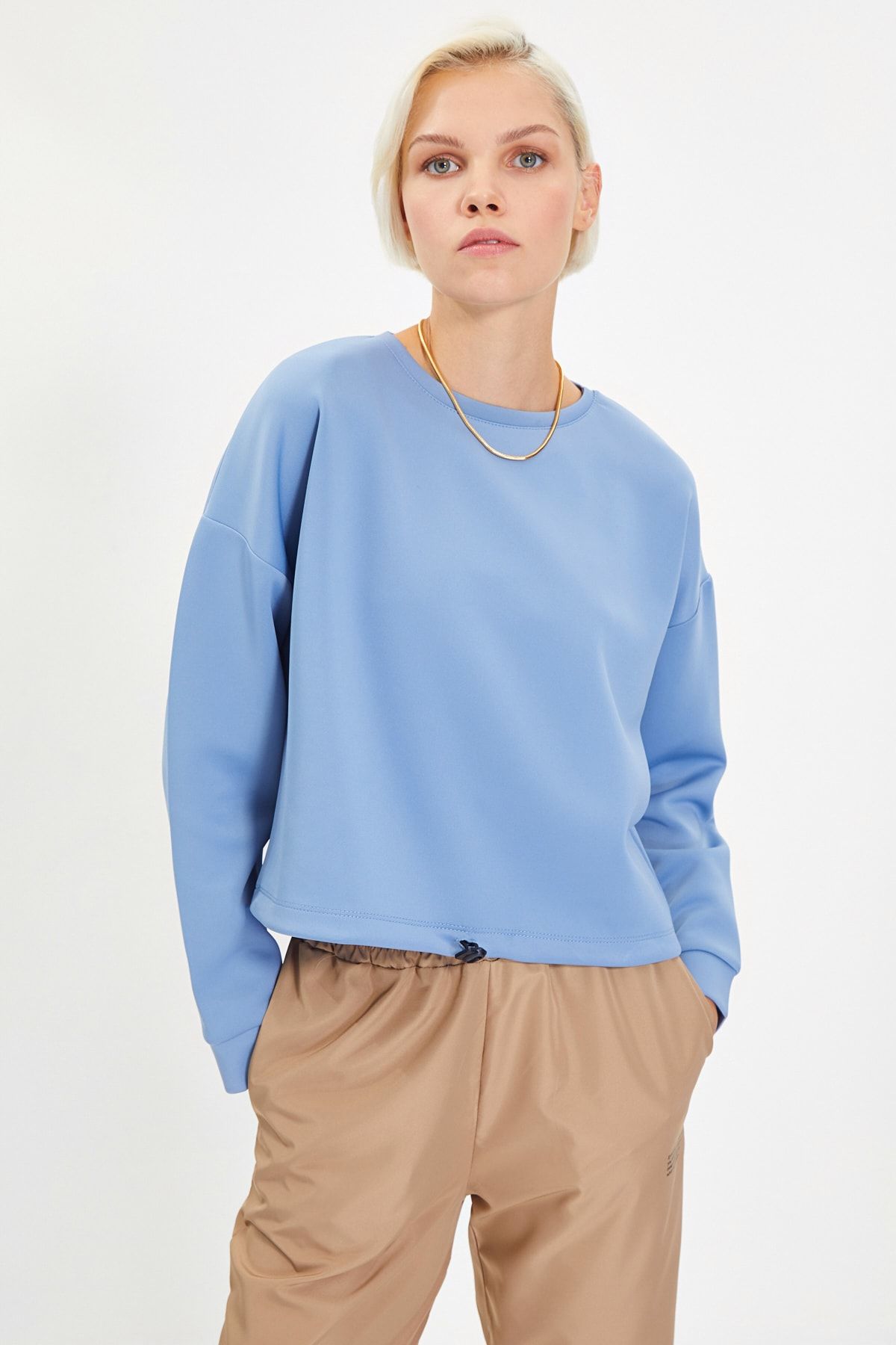TRENDYOLMİLLA Mavi Bisiklet Yaka Örme Sweatshirt TWOAW21SW1643