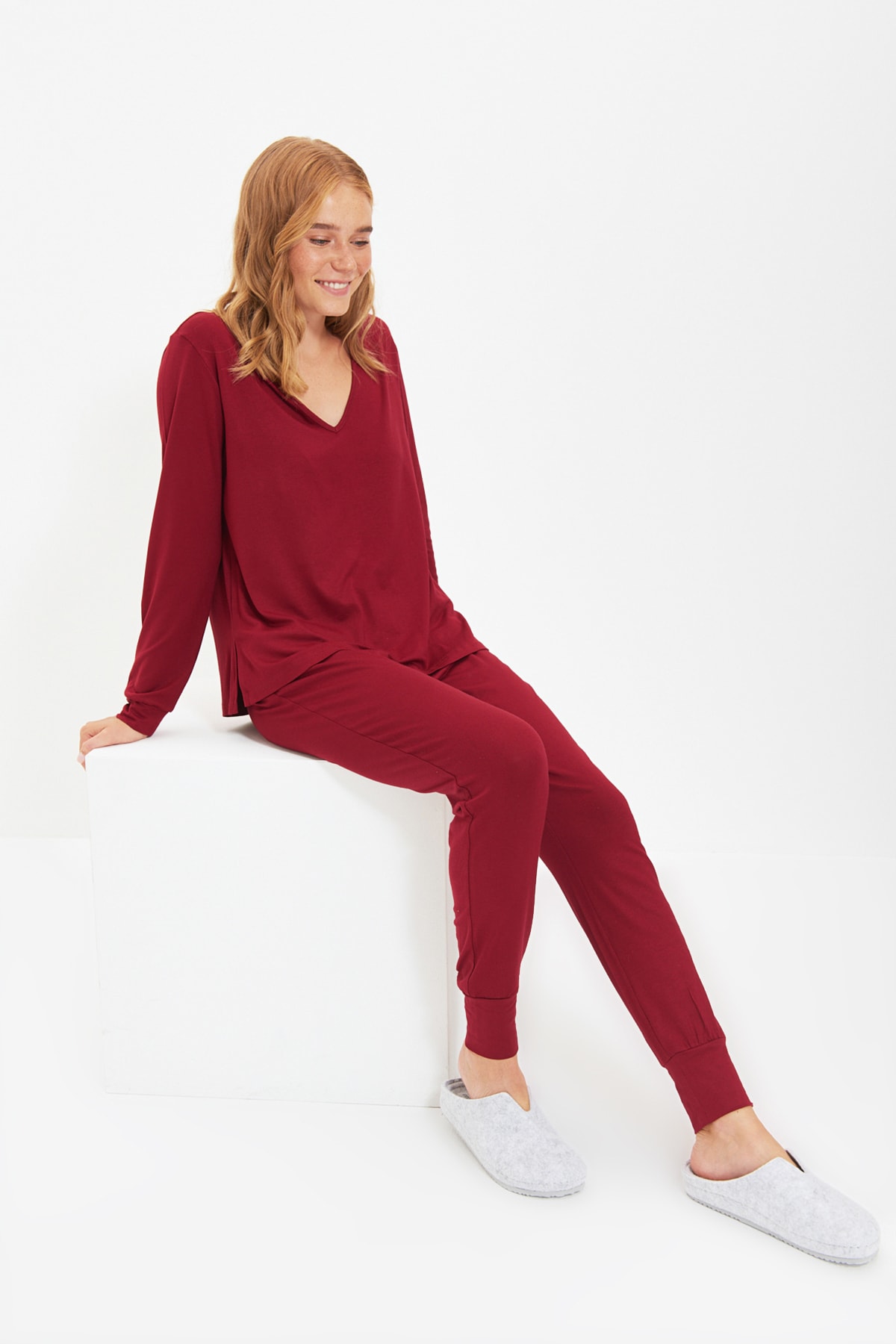 TRENDYOLMİLLA Bordo Viskon Örme Pijama Takımı THMAW21PT0062