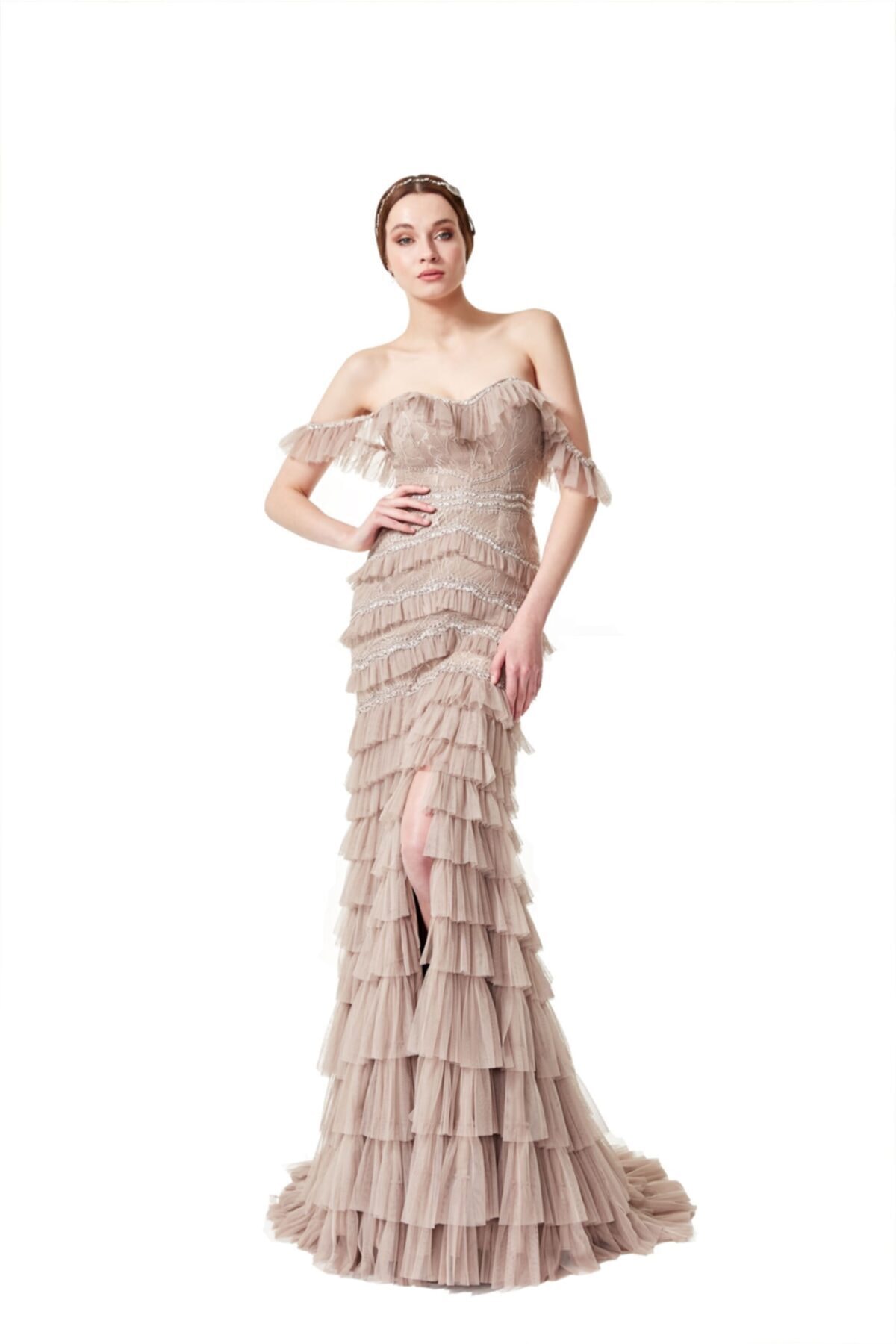 aşkın göksu Önden Yırtmaçlı Vizon Straplez Dantel Abiye