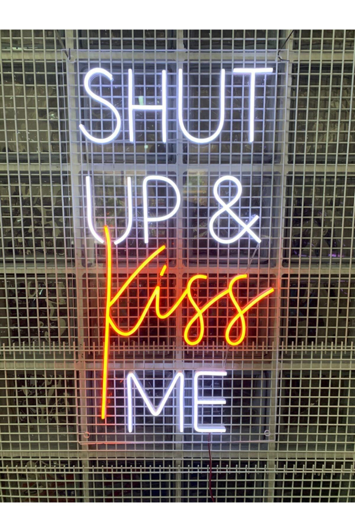 Neon Ebru Shut Up Neon Led Işık