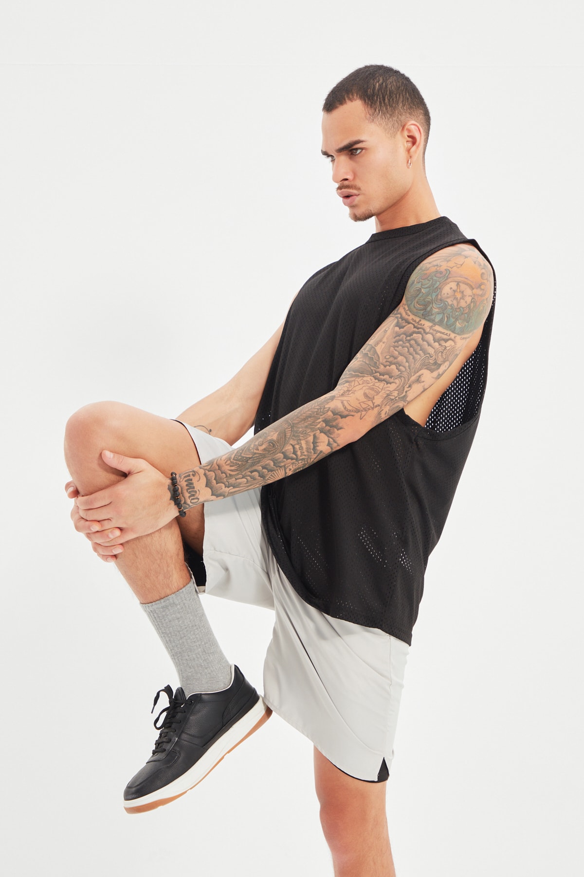 TRENDYOL MAN Siyah Erkek Regular Fit Askılı Bisiklet Yaka Atlet TMNAW22AL0021