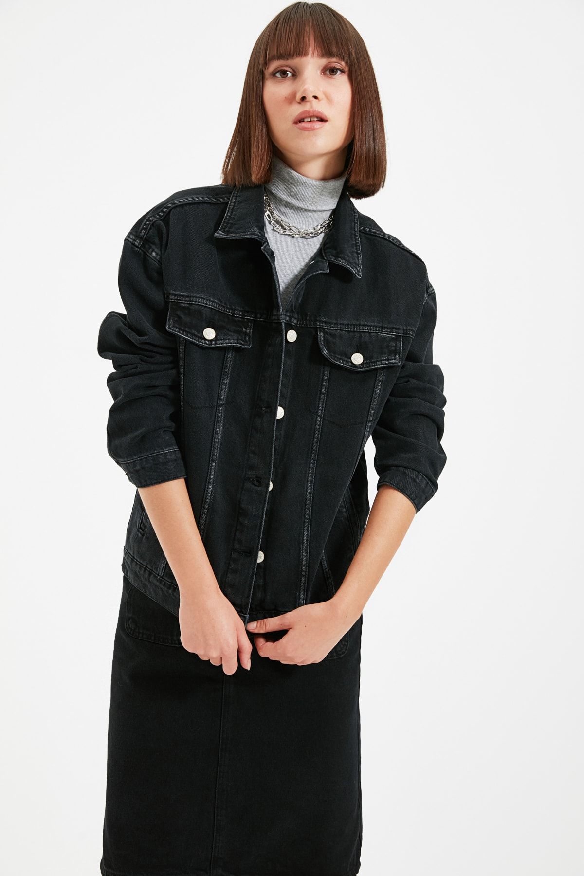 TRENDYOLMİLLA Siyah Basic Denim Ceket TWOAW22CE0239