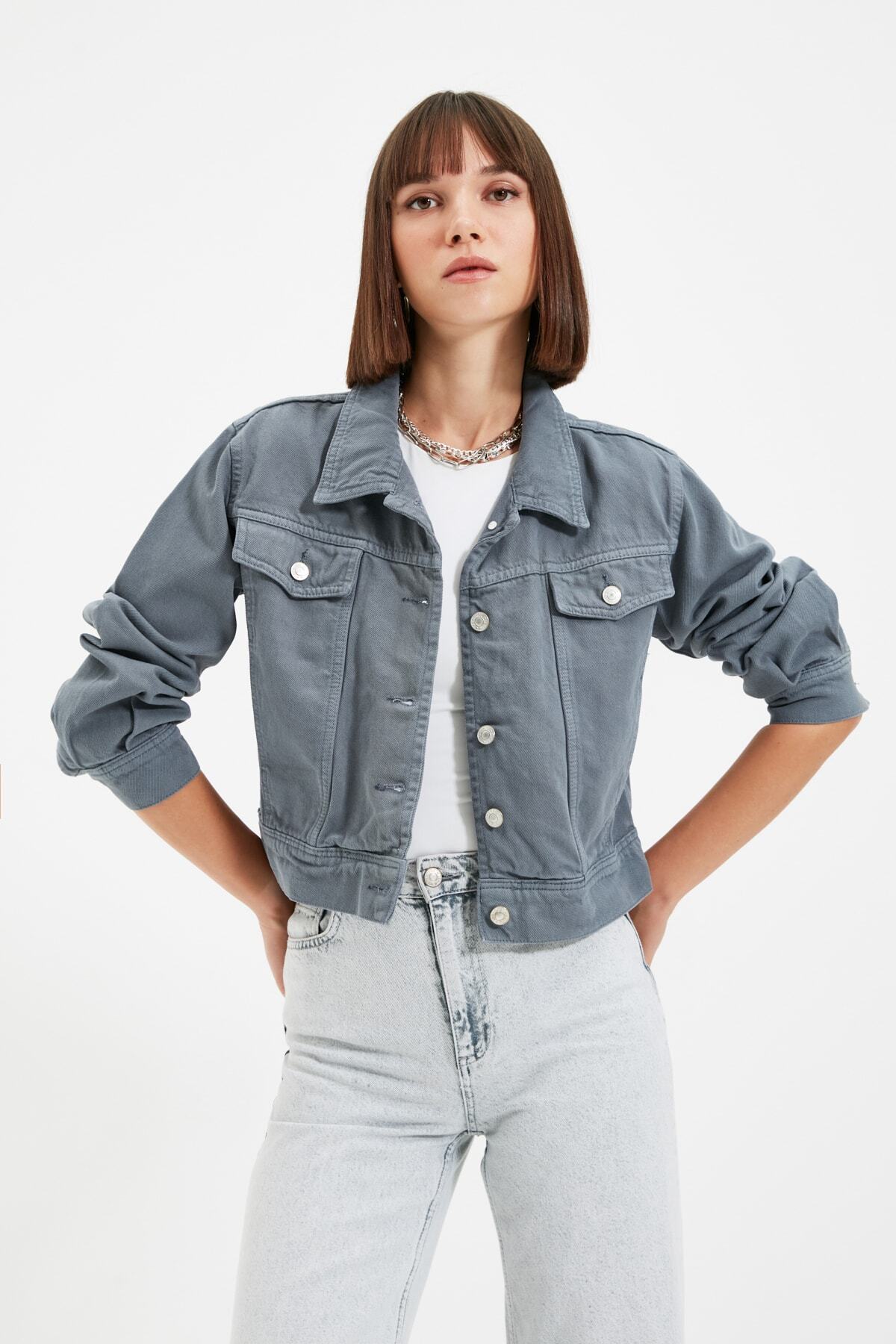 TRENDYOLMİLLA Mavi Crop Denim Ceket TWOSS21CE0345