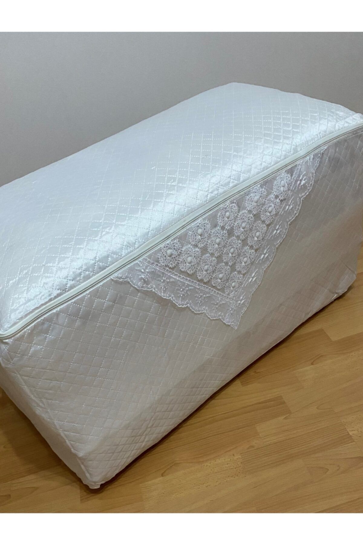 ayhan home ev tekstili Incili Saten Krem Yorgan Hurcu Kapitoneli Çeyizlik Bohçalık 50x50x100
