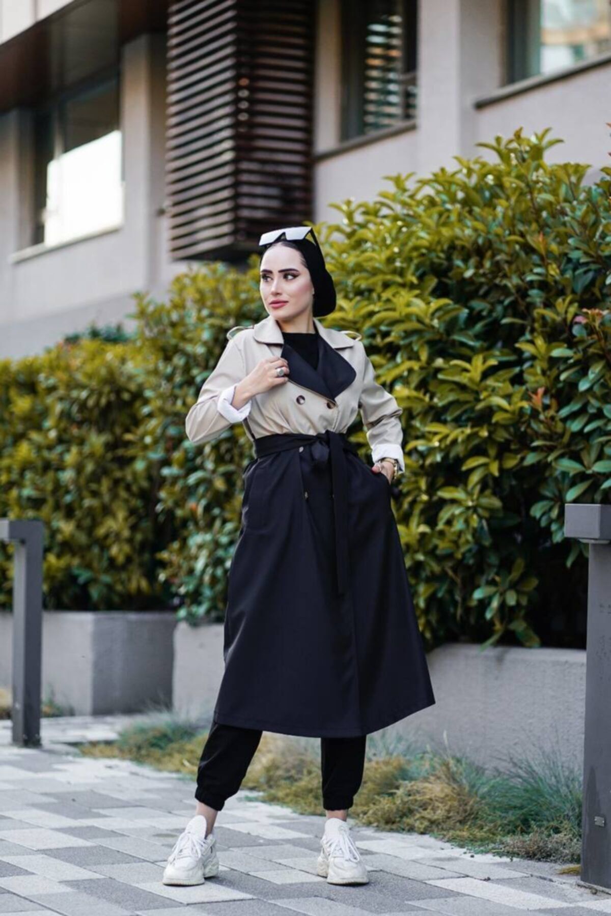 BURCU TESETTÜR Garnili Trenç Mdr10538 Taş Siyah