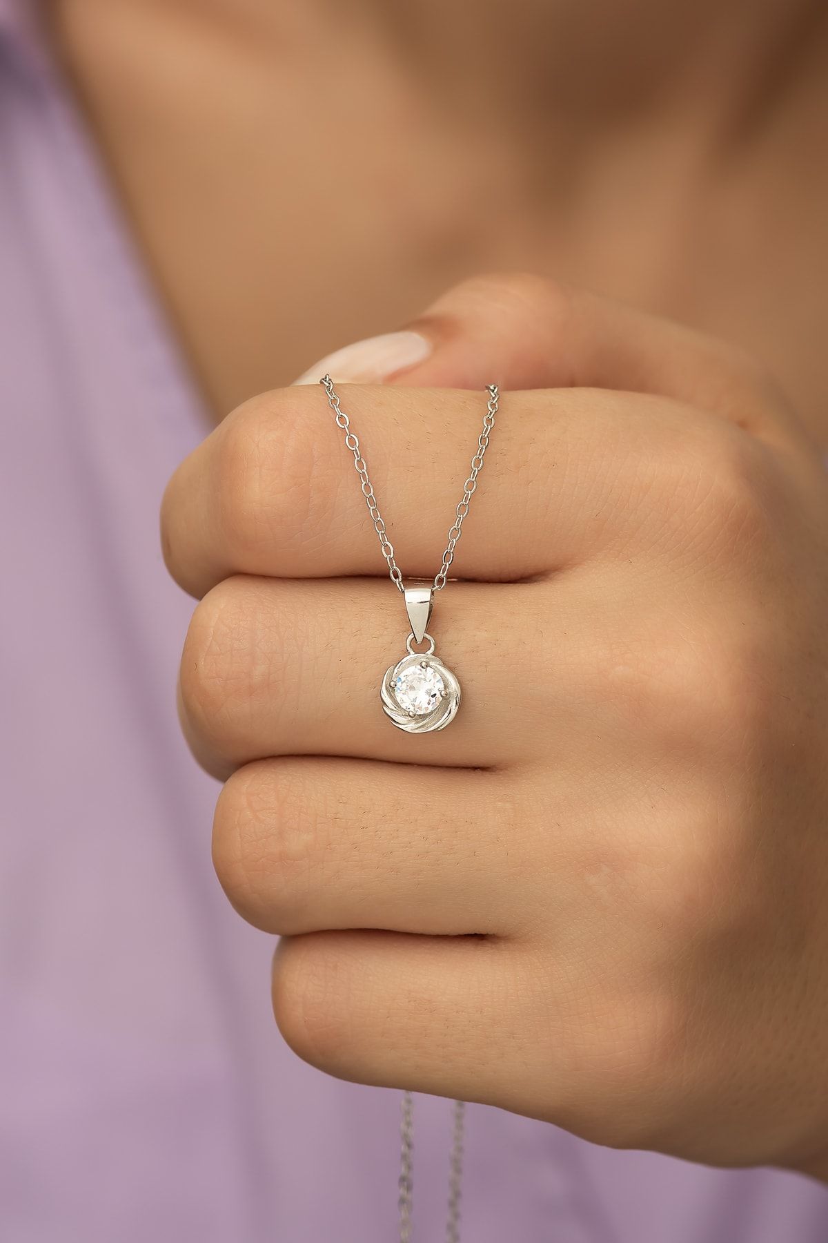 İn Dubai Silver Tek Taş Rüzgar Gülü 925 Ayar Gümüş Kolye