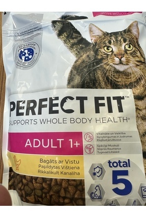 Tavuklu Yetişkin Kedi Kuru Maması 1,5 Kg Image 0