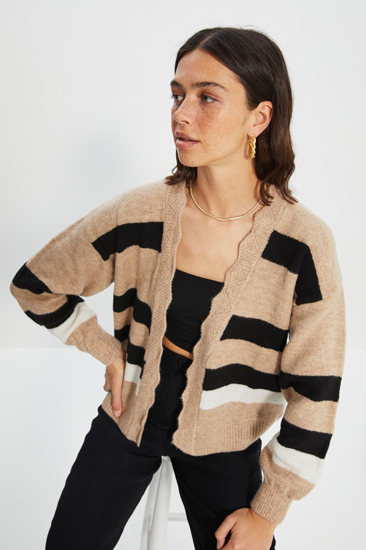 TRENDYOLMİLLA Camel Dantelli Triko Hırka TWOAW22HI0171