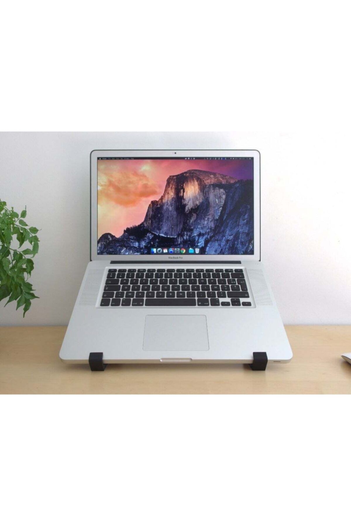 ArmorChips Geometrik Laptop Stand Yükseltici Tutucu Kolay Kullanım Şık