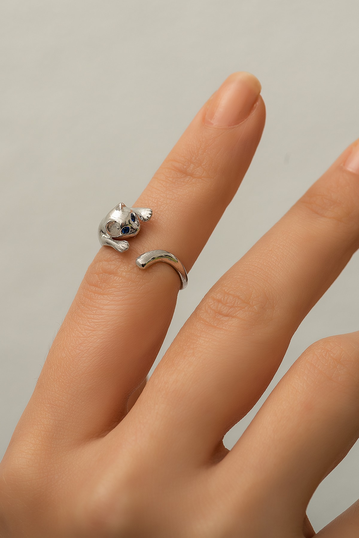 Elika Silver Kadın Rodyum Kaplama Kedi Model 925 Ayar Gümüş Yüzük