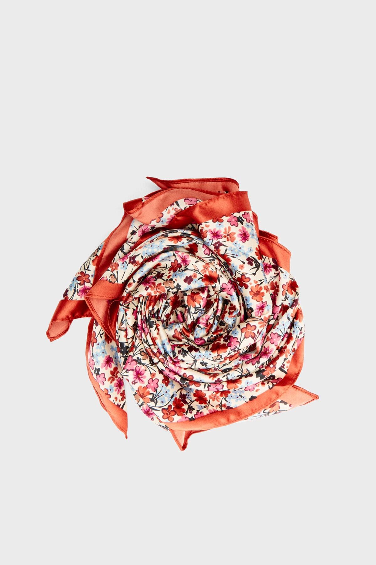 Stradivarius Romantik Çiçek Desenli Fular
